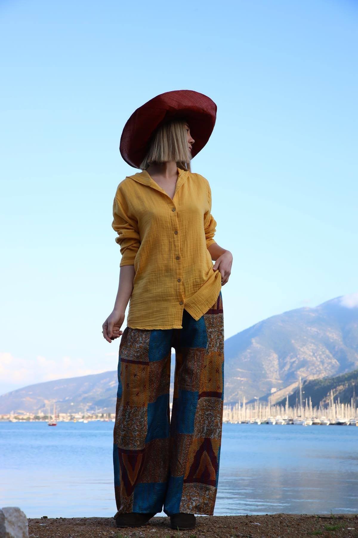  Sarı Kapüşonlu Müslin Gömlek