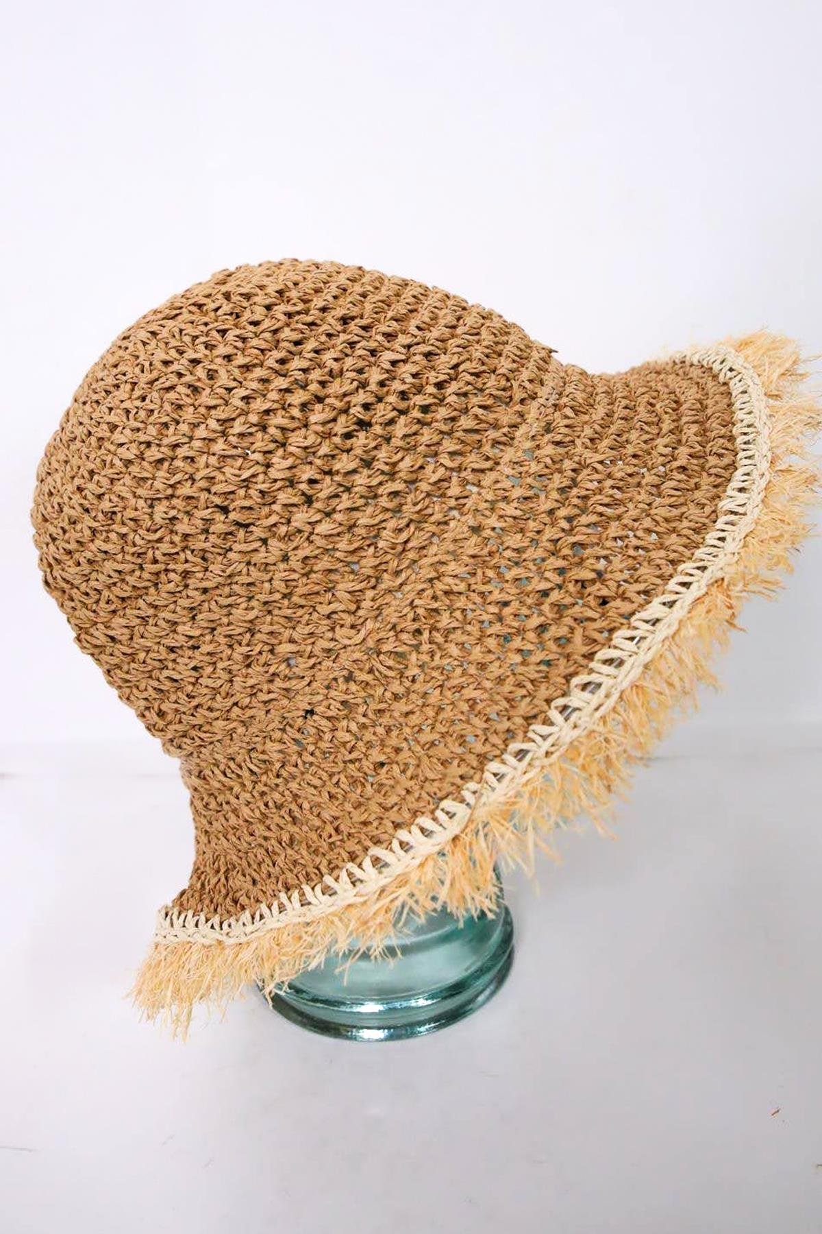  Camel Rengi Saçaklı El Örgüsü Hasır Şapka