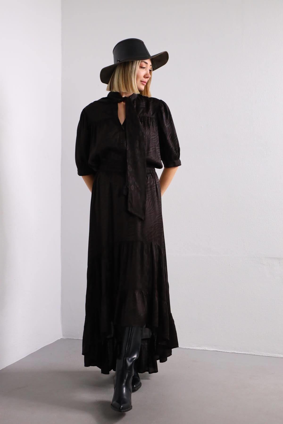 Siyah Kendinden Desenli Saten Takım - Şaman Butik Siyah Kendinden Desenli Saten Takım