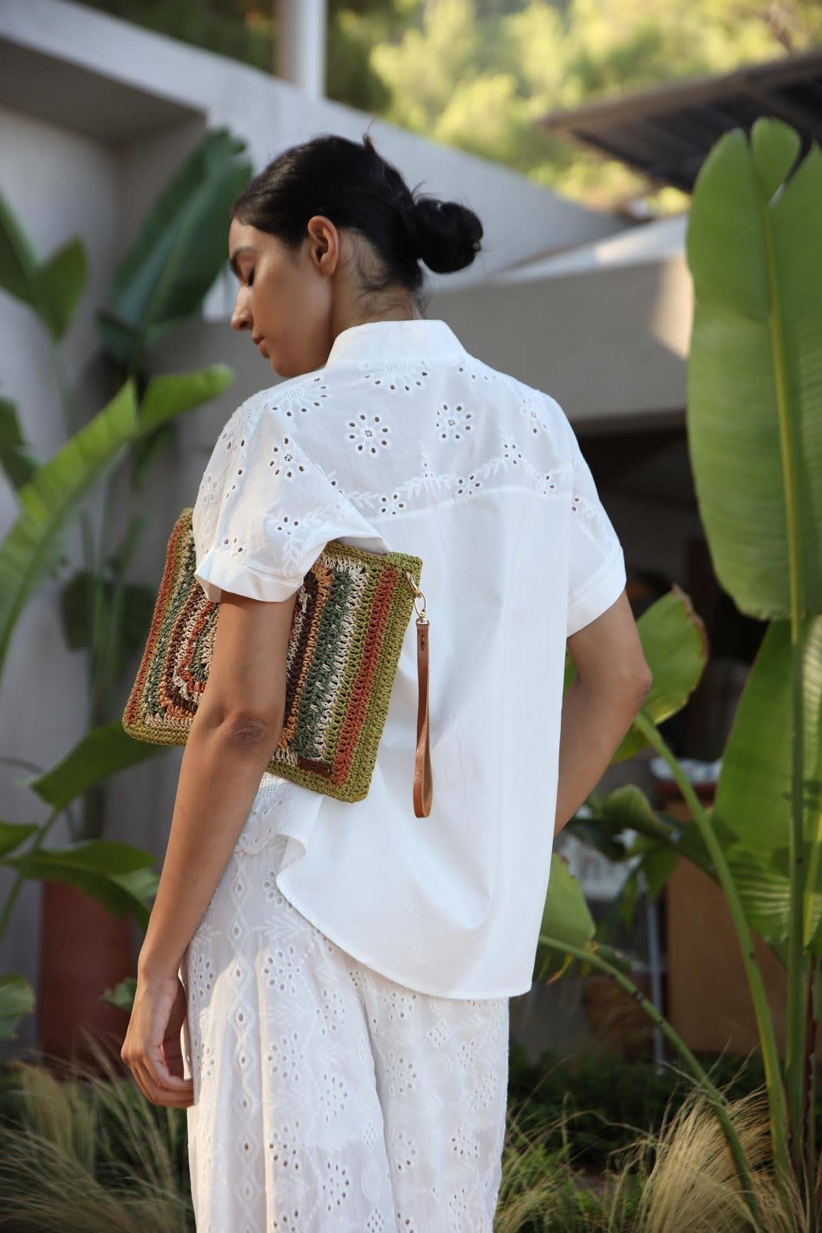  Beyaz Beli Gipeli Salaş Fisto Pantolon ve Gömlek Takım