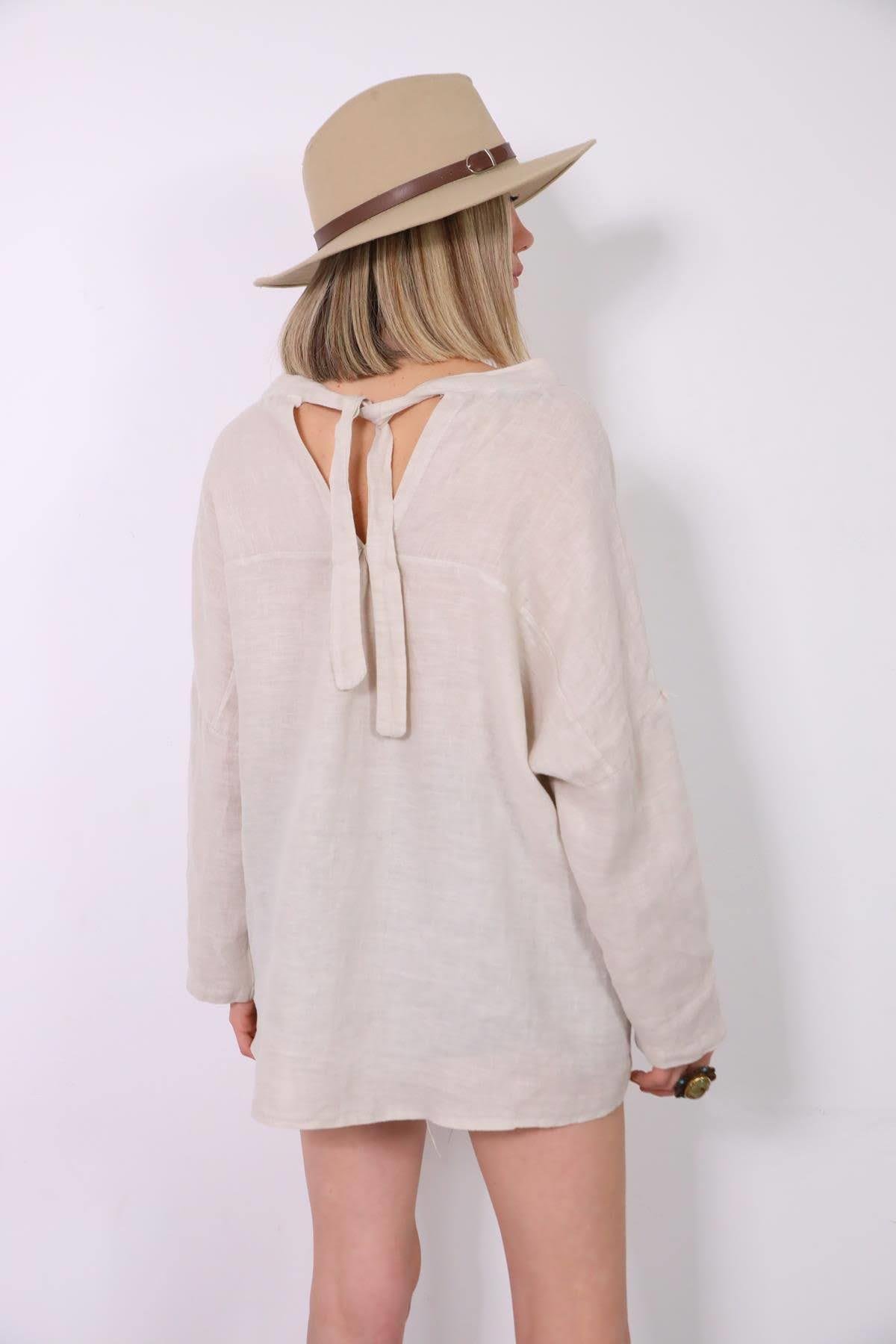 Krem Rengi Sırtı Bağlamalı Apoletli Keten Bluz - Şaman Butik Krem Rengi Sırtı Bağlamalı Apoletli Keten Bluz