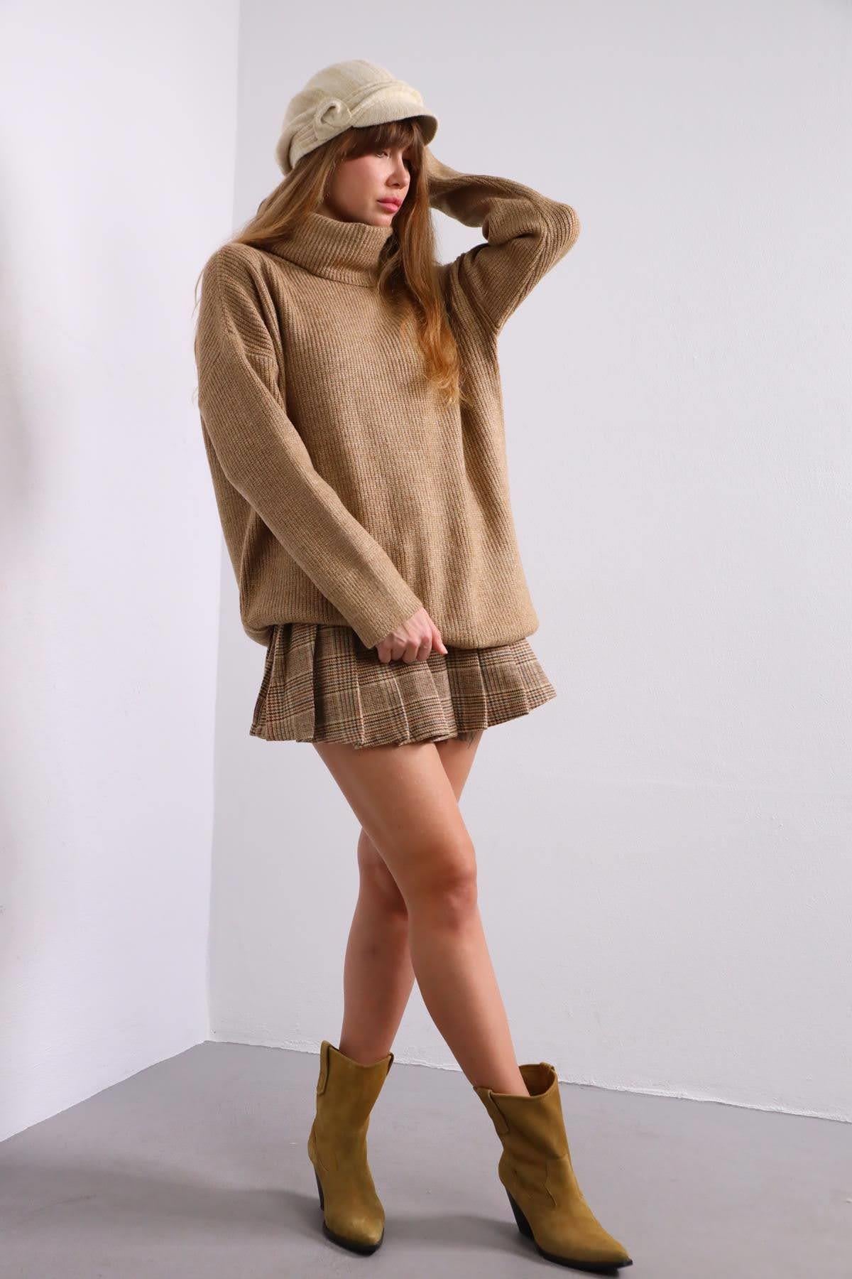 Camel Turtleneck Long Knitted Pullover Camel Turtleneck Long Knitted Pullover