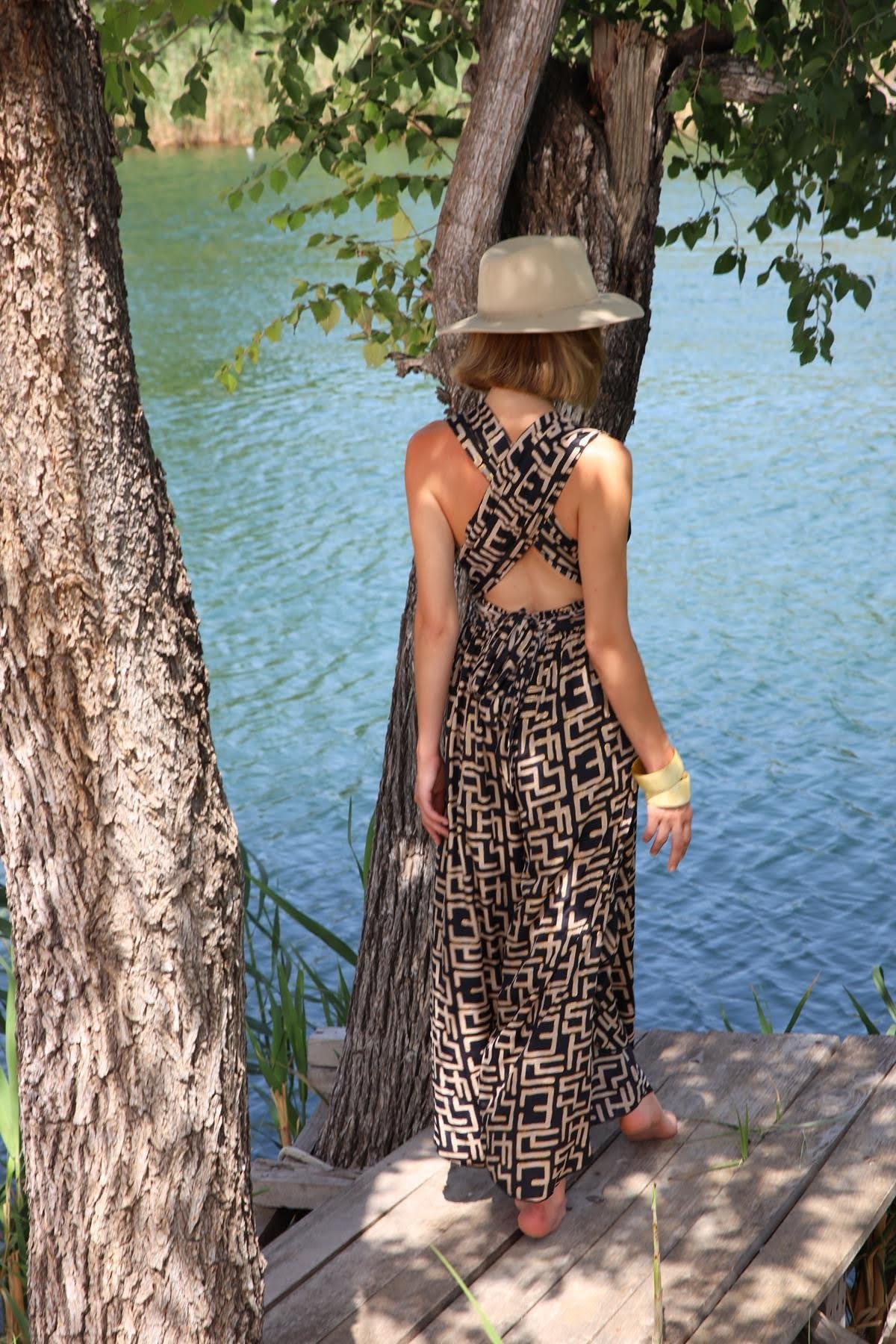 Siyah Desenli Gold Detaylı İpek Tulum - Şaman Butik Siyah Desenli Gold Detaylı İpek Tulum