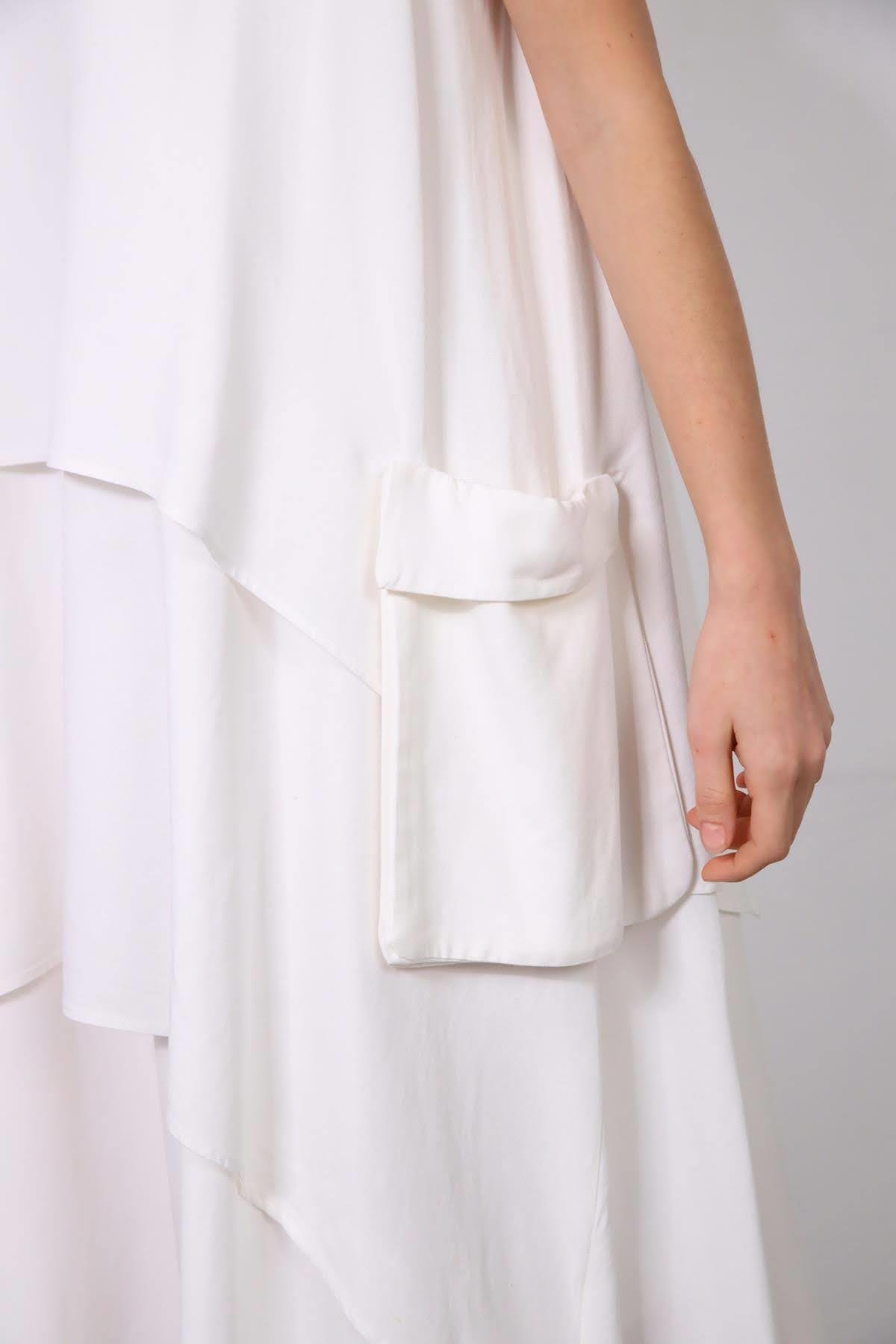 Beyaz Kat Kat Büyük Cepli Elbise - Şaman Butik Beyaz Kat Kat Büyük Cepli Elbise