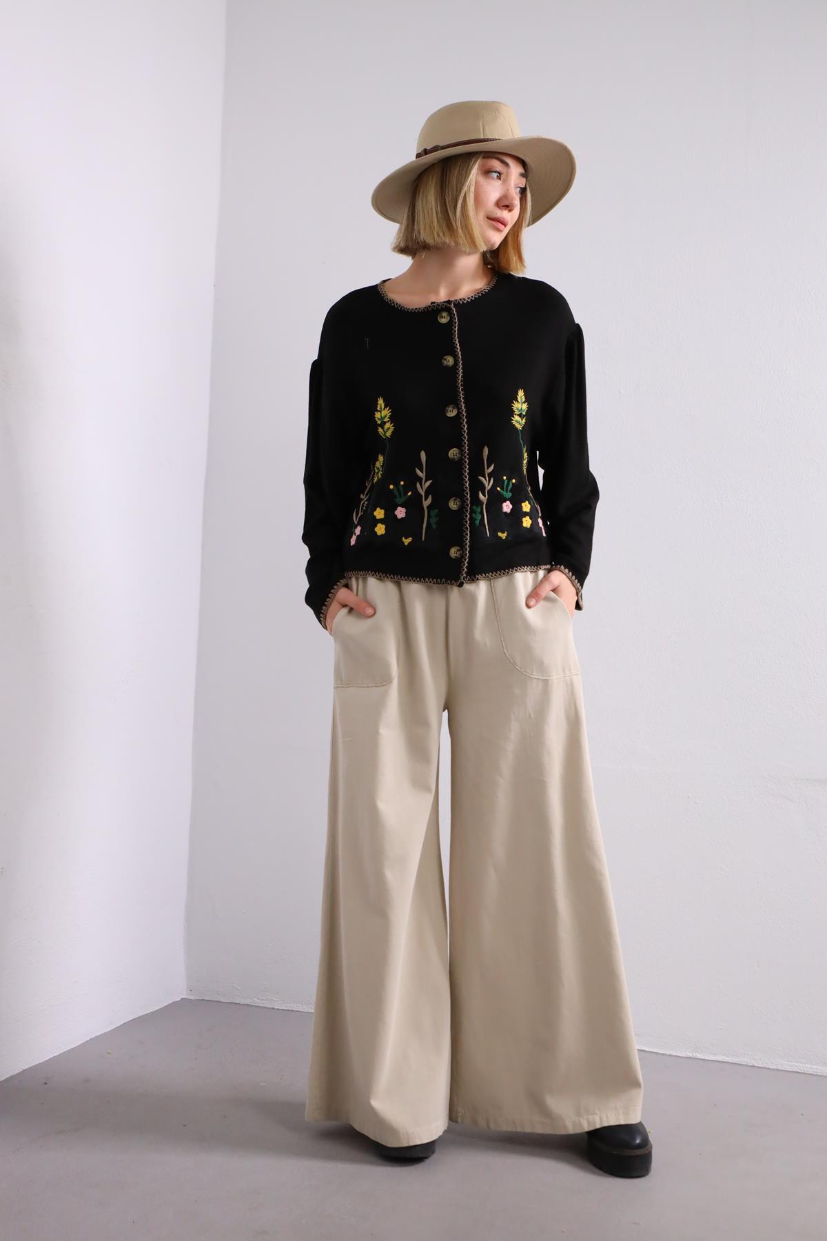 Bej Cebi Detaylı İspanyol Paça Pantolon - Şaman Butik Bej Cebi Detaylı İspanyol Paça Pantolon