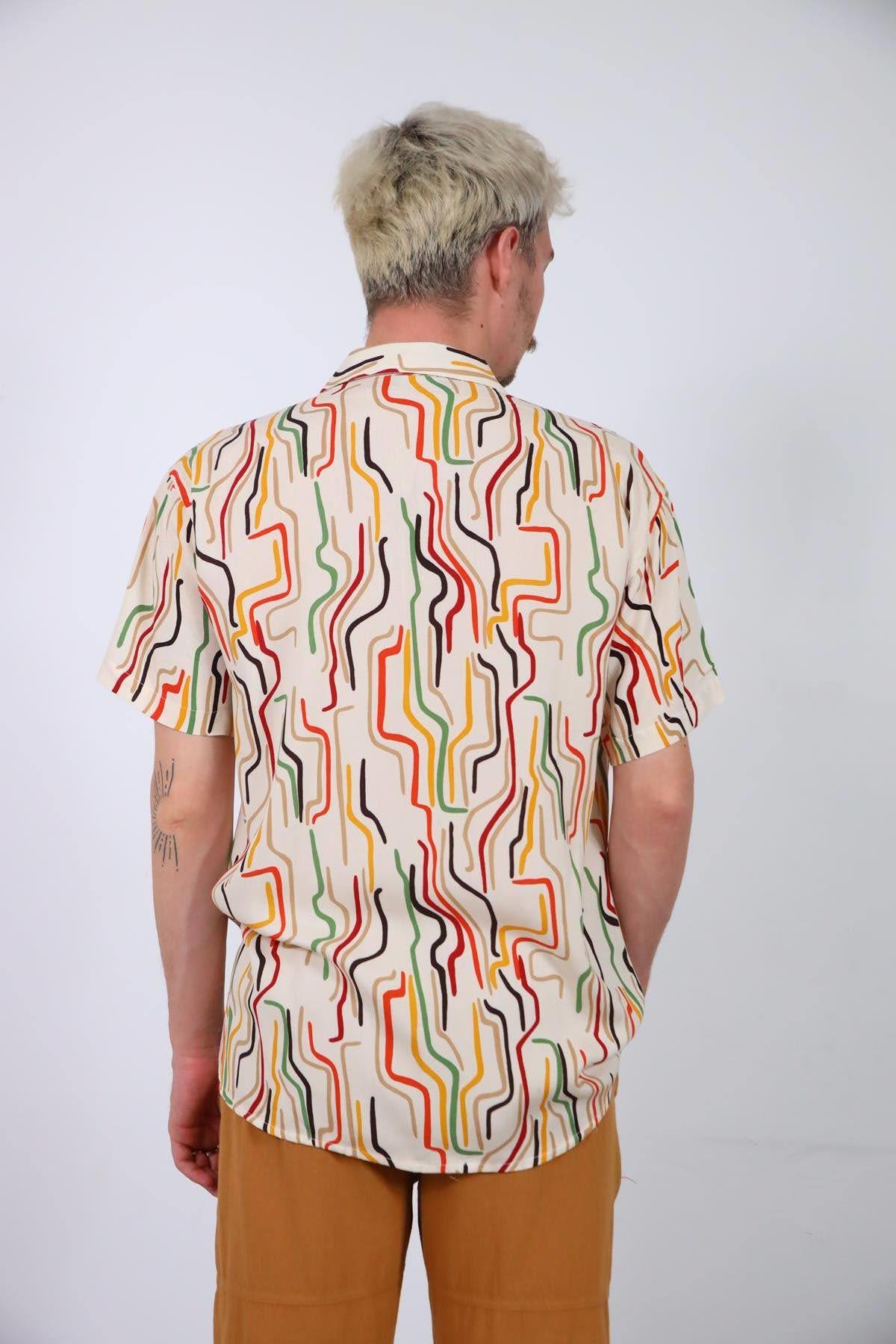  Krem Rengi Desenli Kısa Kollu Erkek Gömlek