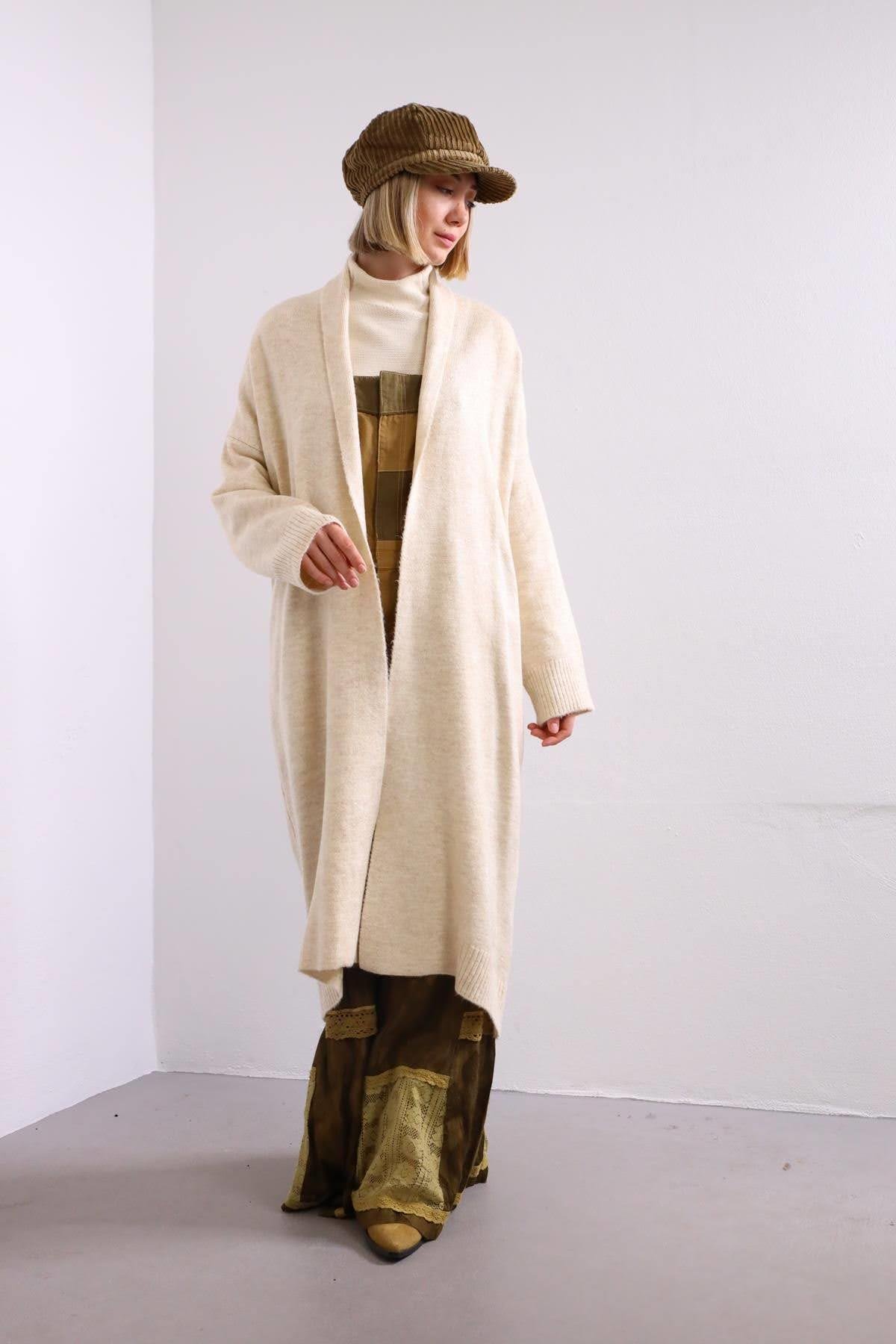  Krem Rengi Şal Yaka Uzun Hırka