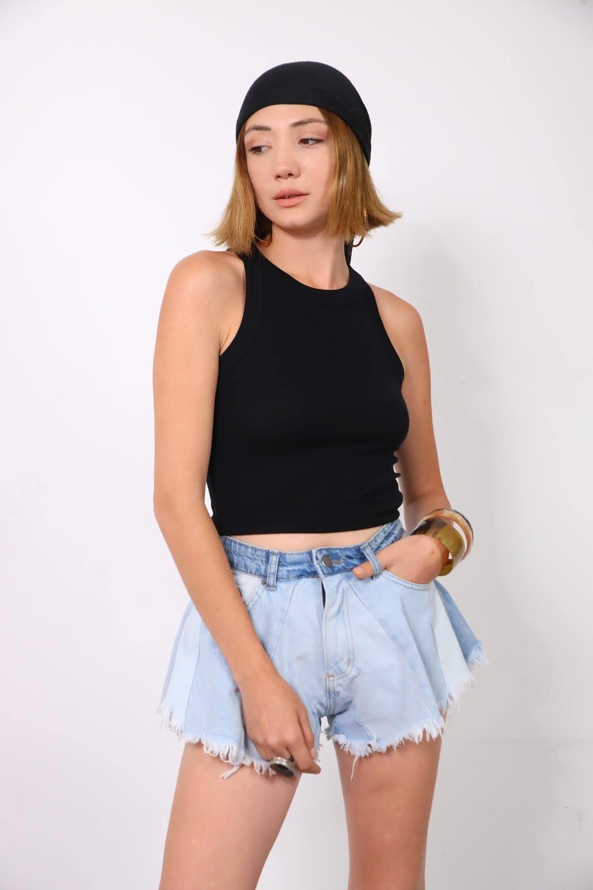  Buz Mavisi Dikiş Detaylı Püsküllü Kot Şort