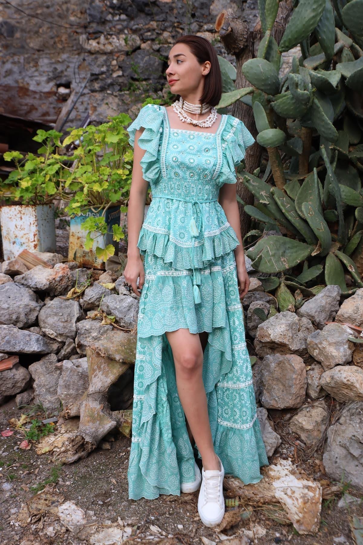  Su Yeşili Madonna Yaka Güpürlü Bluz Etek Takım