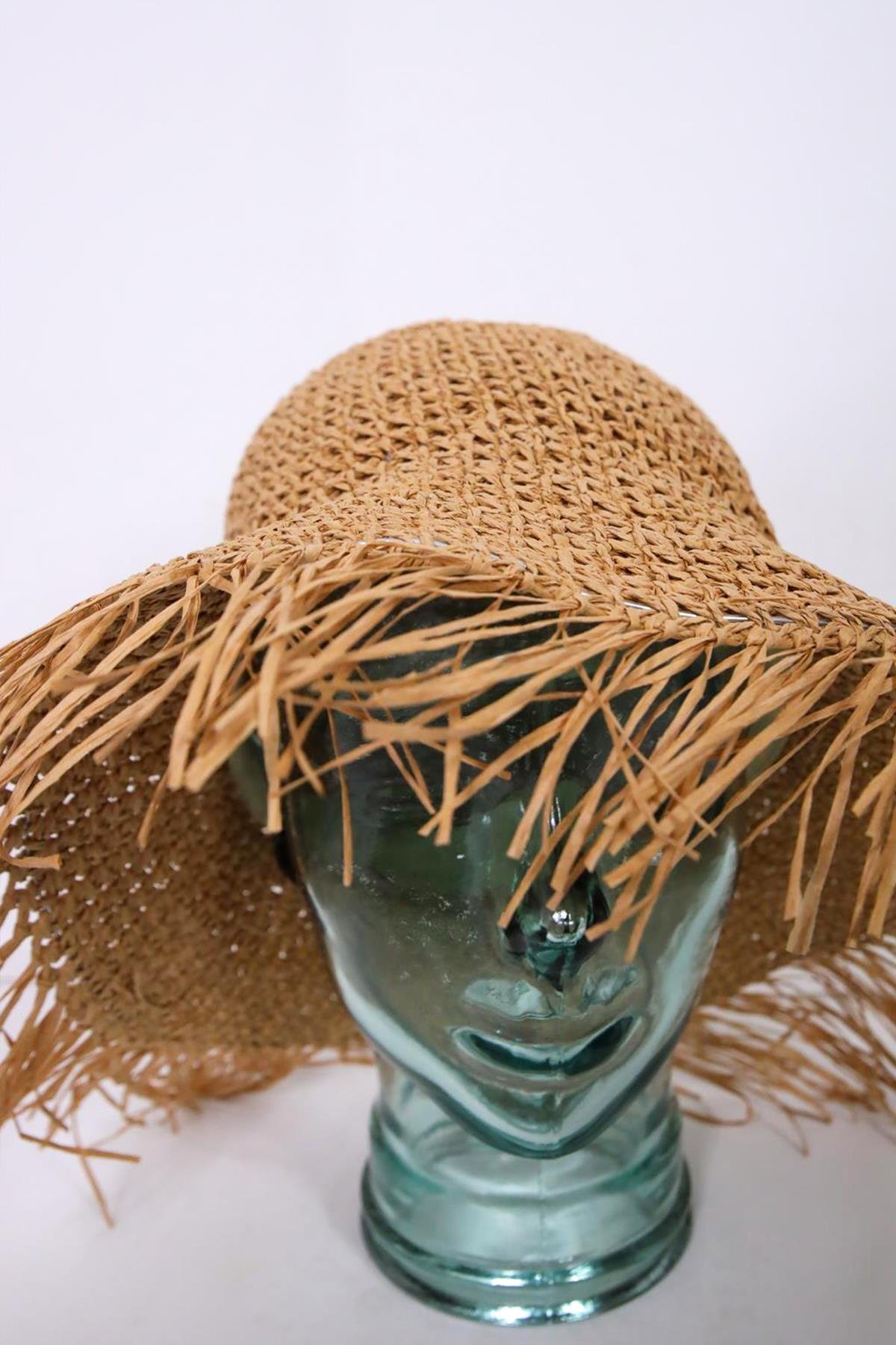  Camel Rengi El Örgüsü Saçaklı Hasır Şapka