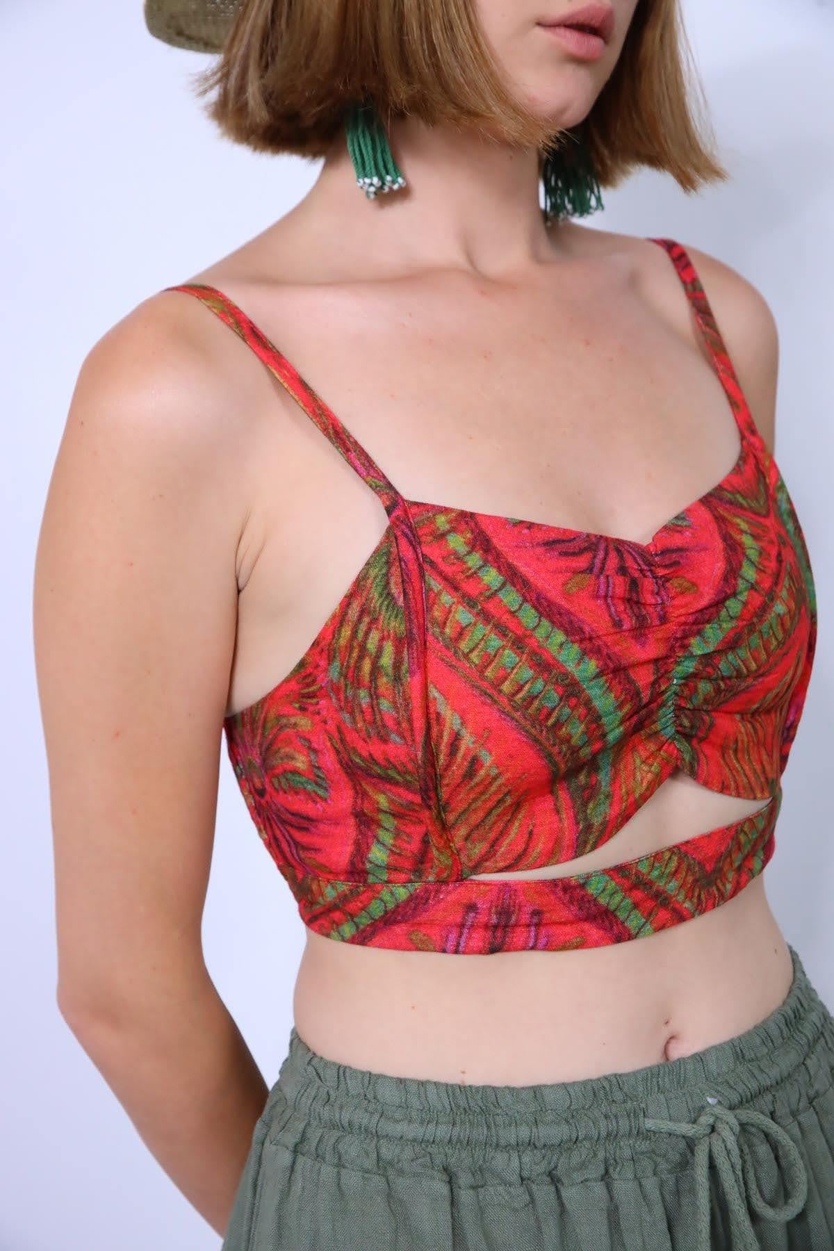 Kırmızı Desenli Cut Out Detay İnce Askılı Bralet - Şaman Butik Kırmızı Desenli Cut Out Detay İnce Askılı Bralet