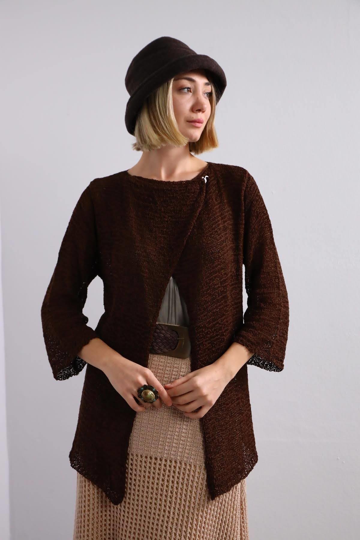  Kahverengi Kanca Detaylı Merserize Hırka