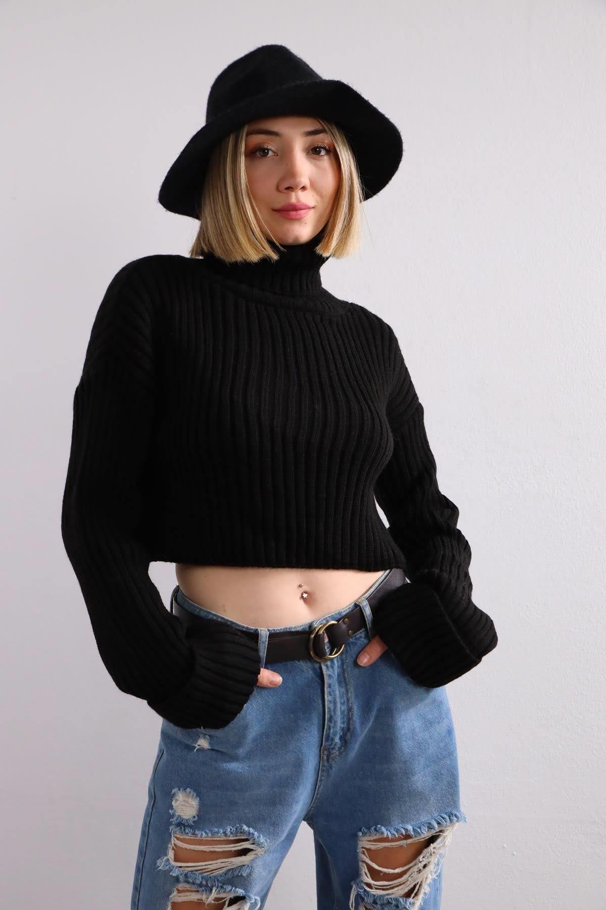 Siyah Boğazlı Crop Kazak - Şaman Butik Siyah Boğazlı Crop Kazak