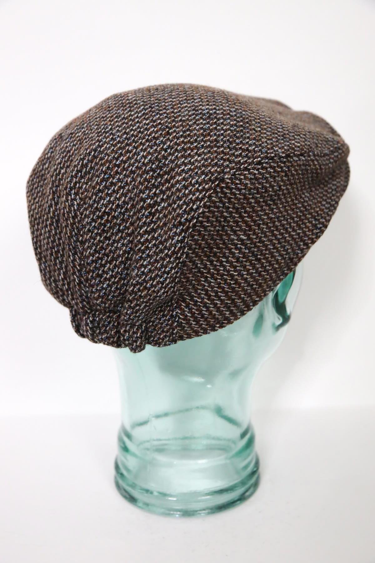  Kahverengi Yün Kasket