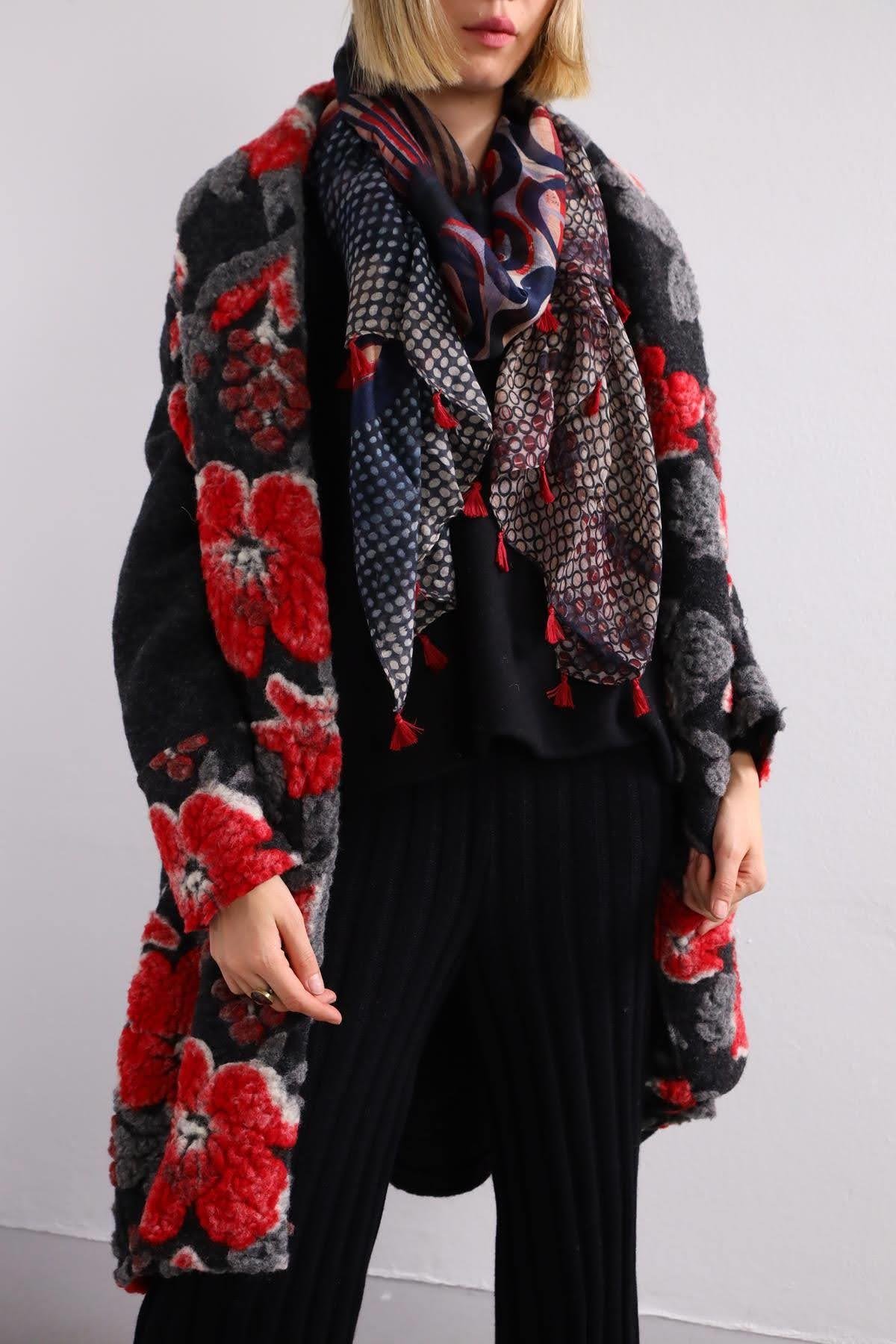 Siyah Şal Yaka Keçe Kaban - Şaman Butik Siyah Şal Yaka Keçe Kaban