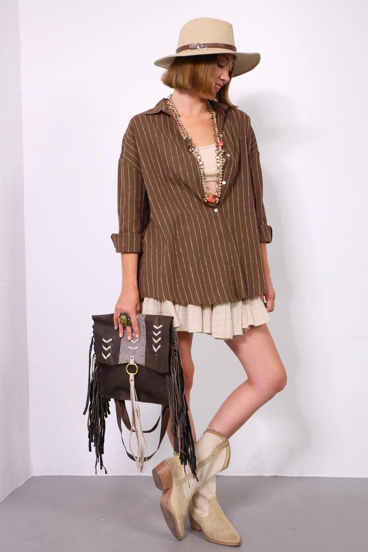 Kahverengi Püsküllü Zımbalı Deri Çanta - Şaman Butik Kahverengi Püsküllü Zımbalı Deri Çanta