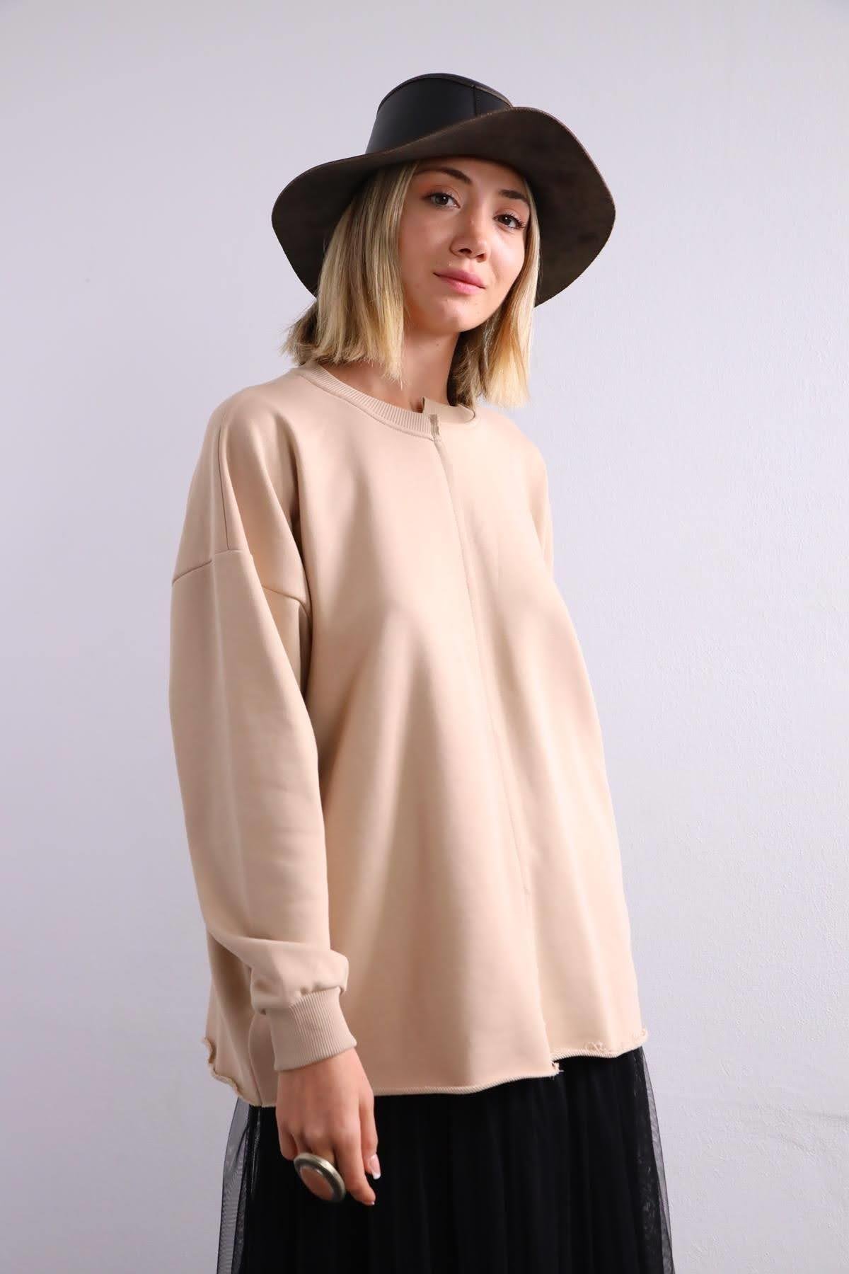  Krem Rengi Önü Dikişli Sweat