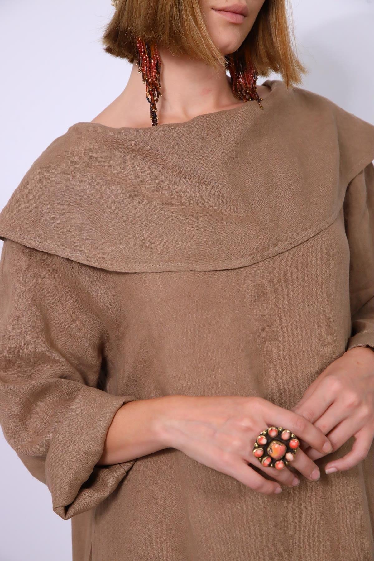 Toprak Rengi Degaje Yaka Keten Elbise - Şaman Butik Toprak Rengi Degaje Yaka Keten Elbise