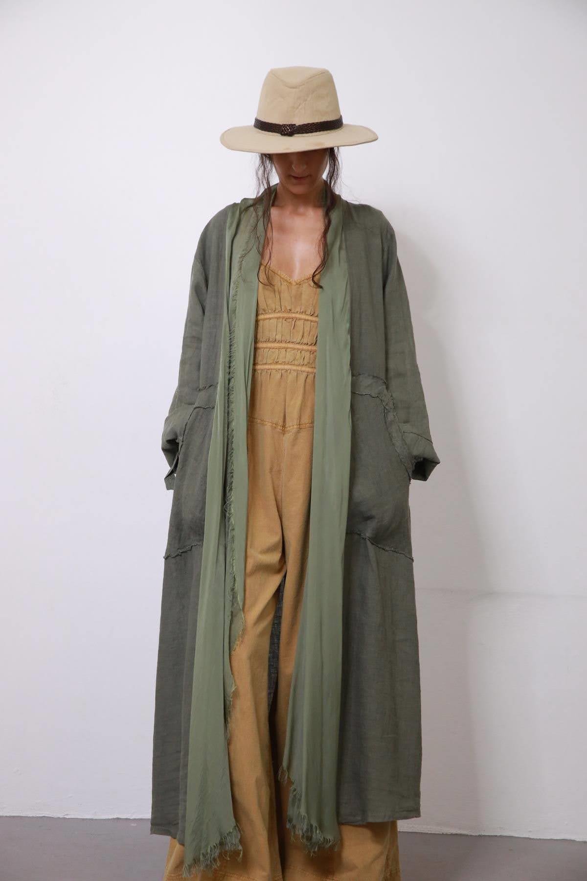  Haki Cebi ve Yakası Püskül Detaylı Keten Kaftan