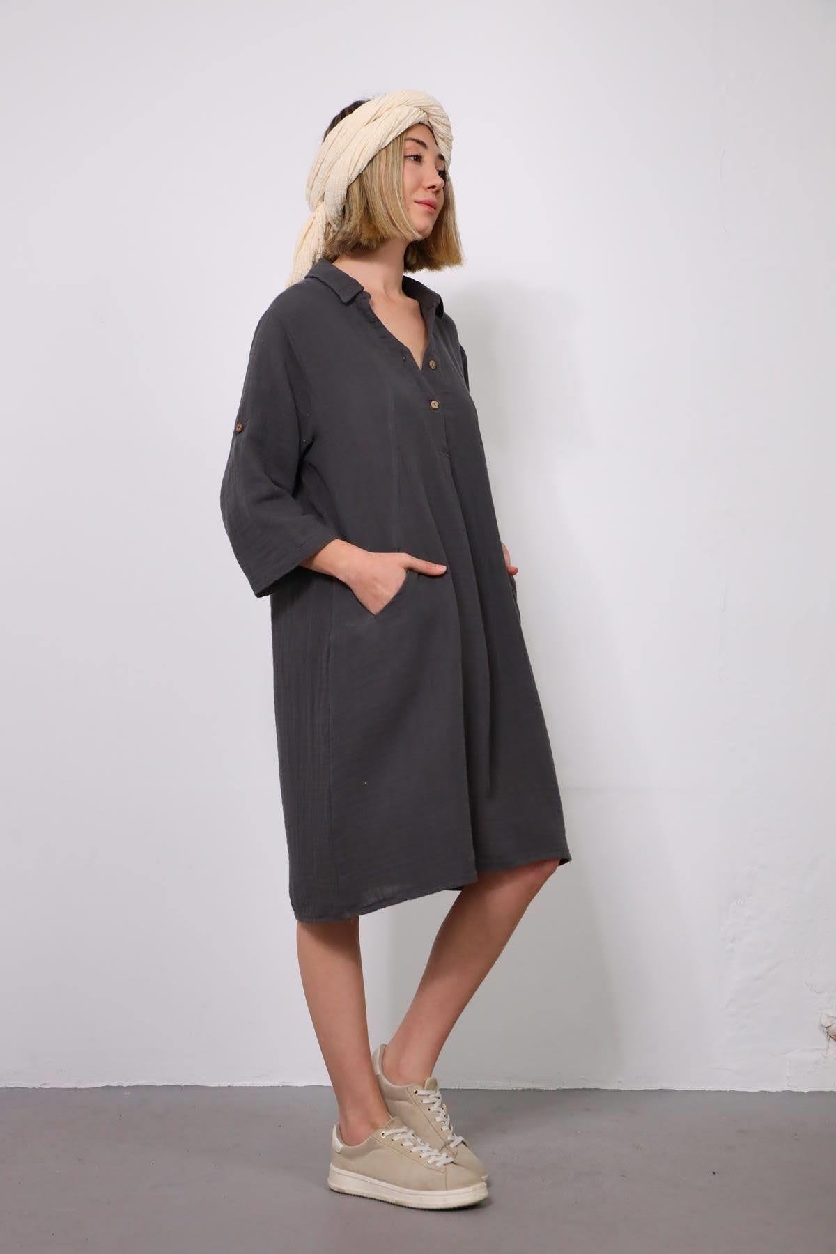 Antrasit Gömlek Yaka Cepli Müslin Elbise - Şaman Butik Antrasit Gömlek Yaka Cepli Müslin Elbise