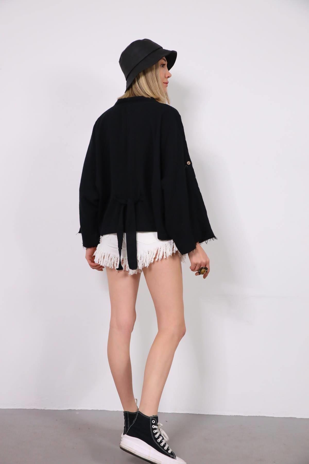  Siyah Yarasa Kol Püsküllü Sırt Detaylı Gömlek