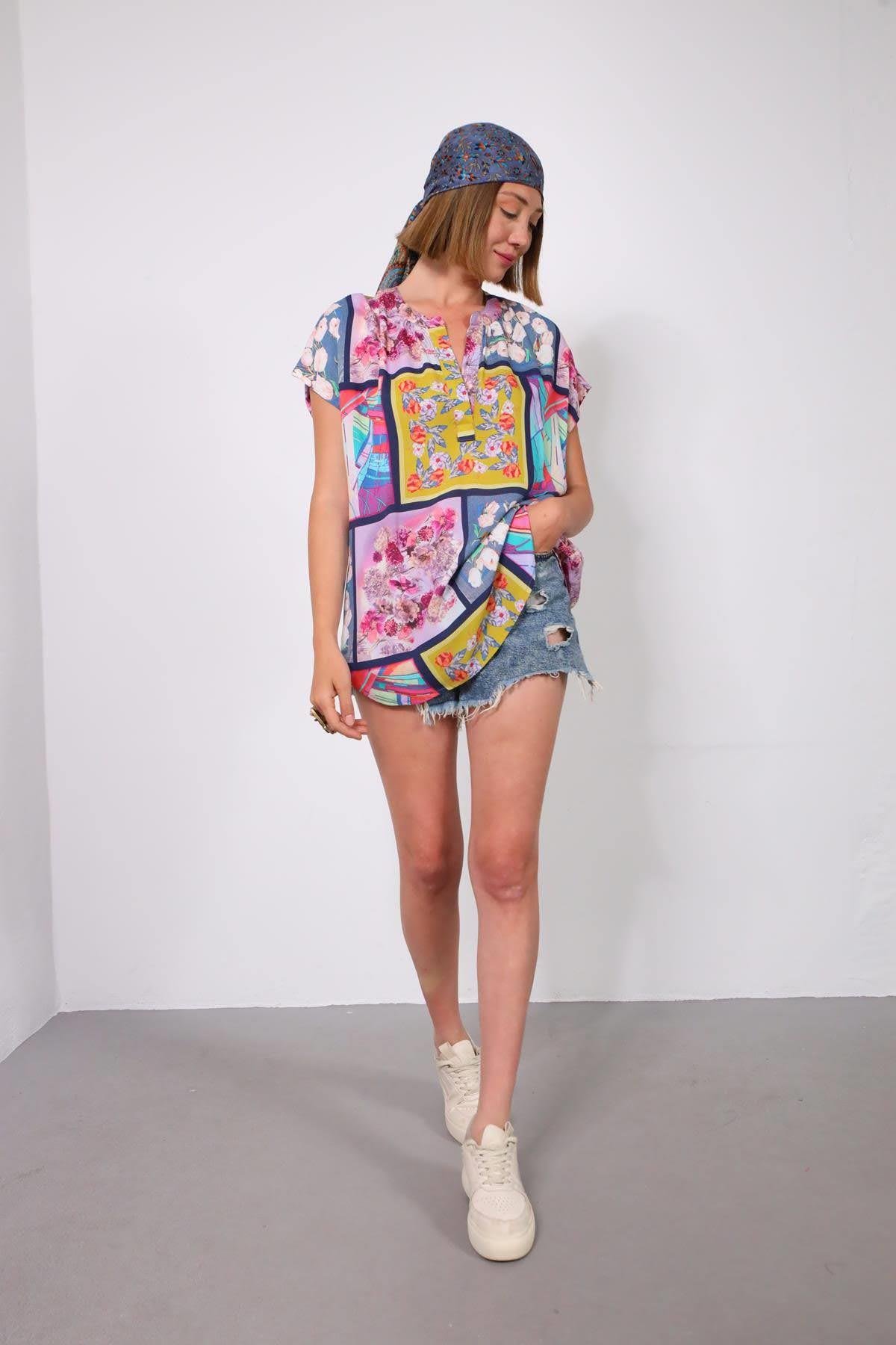  Renkli Hakim Yaka Desenli Bluz  - Şaman Butik Renkli Hakim Yaka Desenli Bluz