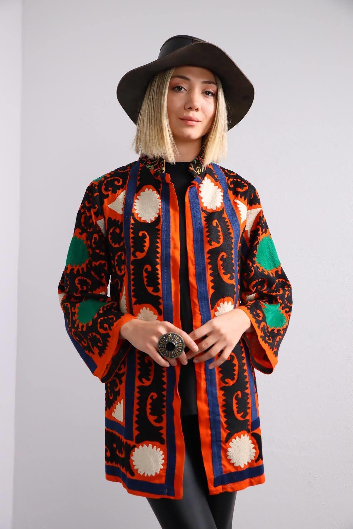 Turuncu Etnik İşlemeli Suzani Ceket - Şaman Butik Turuncu Etnik İşlemeli Suzani Ceket