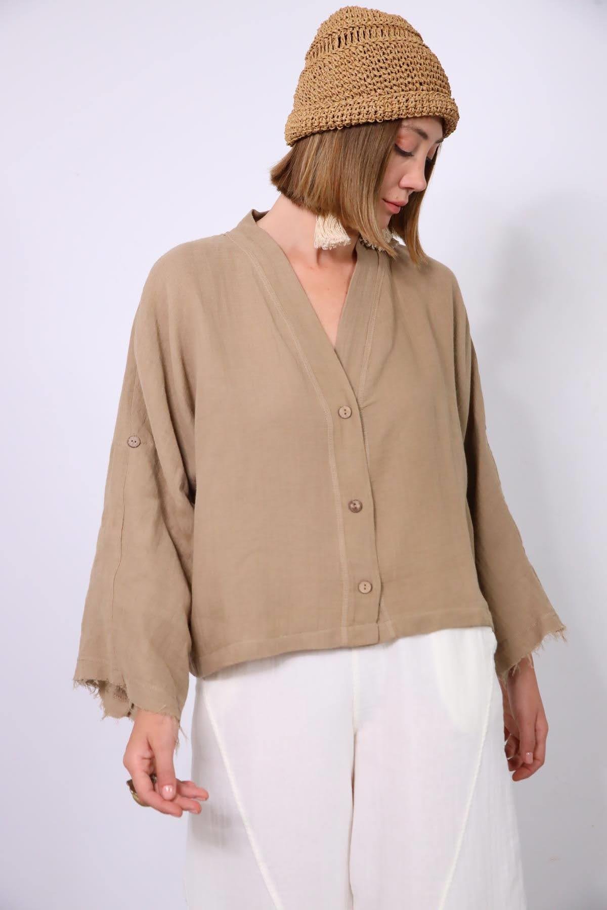  Açık Kahverengi Yarasa Kol Püsküllü Sırt Detaylı Gömlek