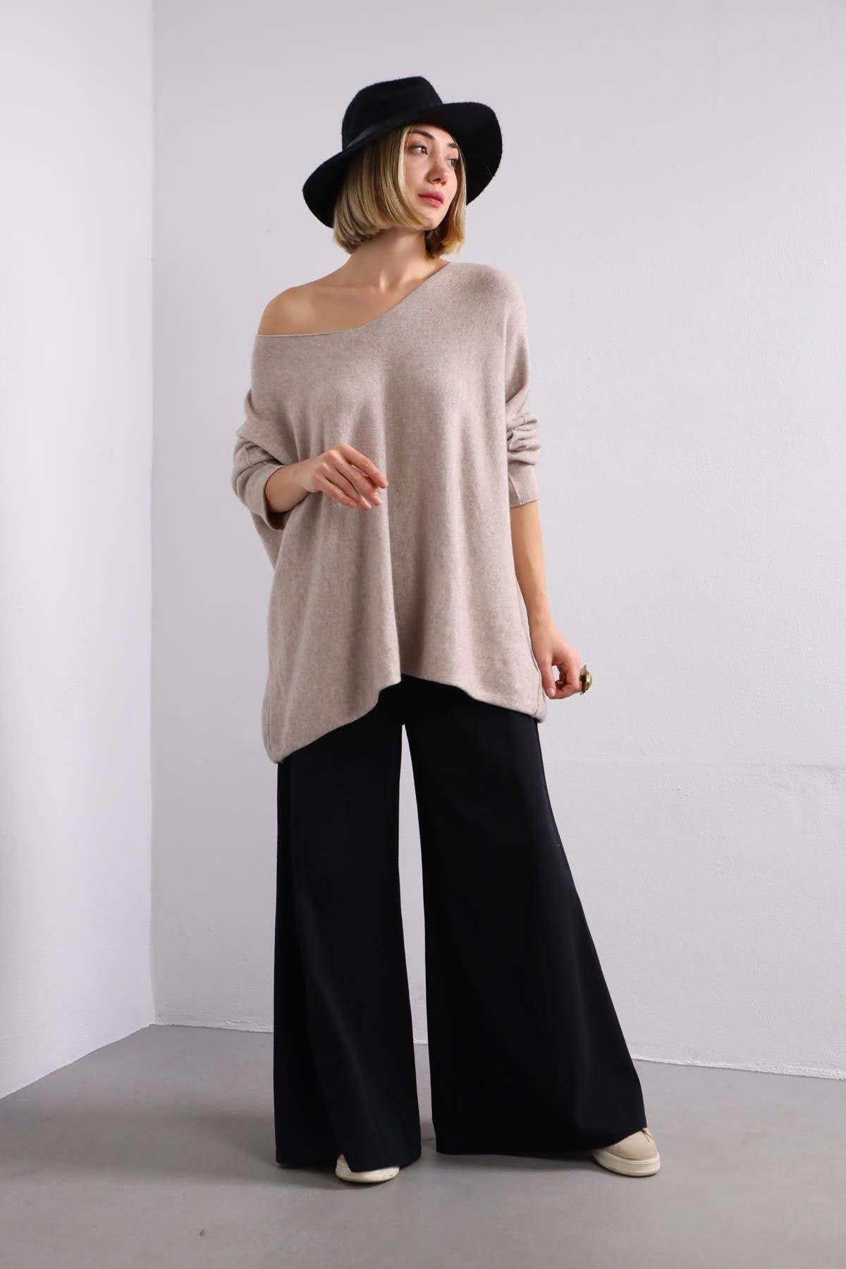 Siyah Cebi Detaylı İspanyol Paça Pantolon - Şaman Butik Siyah Cebi Detaylı İspanyol Paça Pantolon