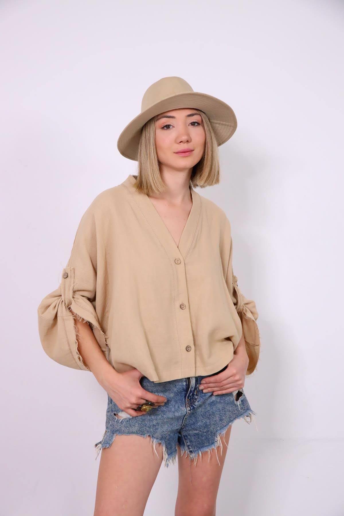  Sütlü Kahve Yarasa Kol Püsküllü Sırt Detaylı Gömlek