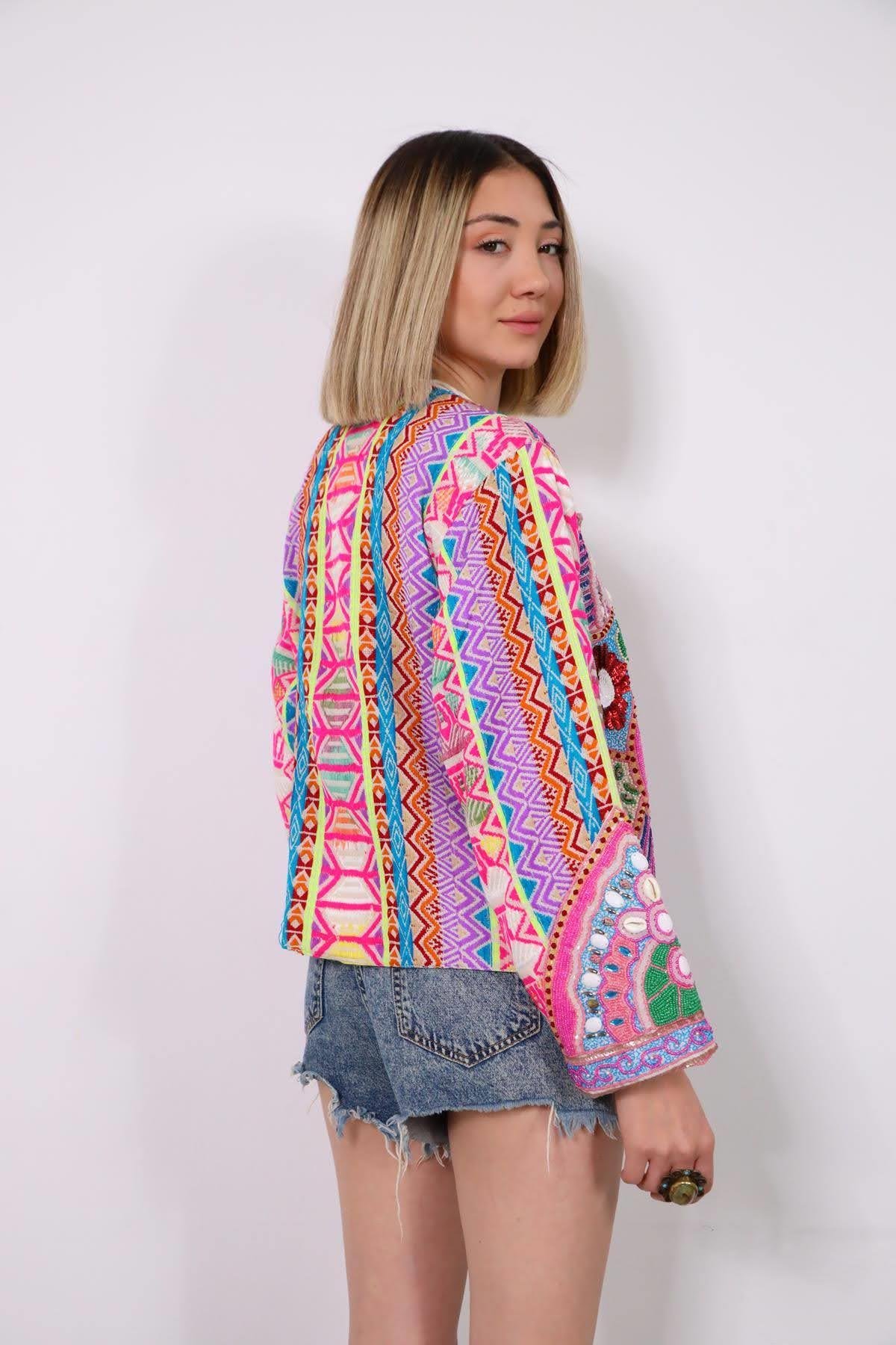  Pembe İşlemeli Deniz Kabuklu Otantik Ceket