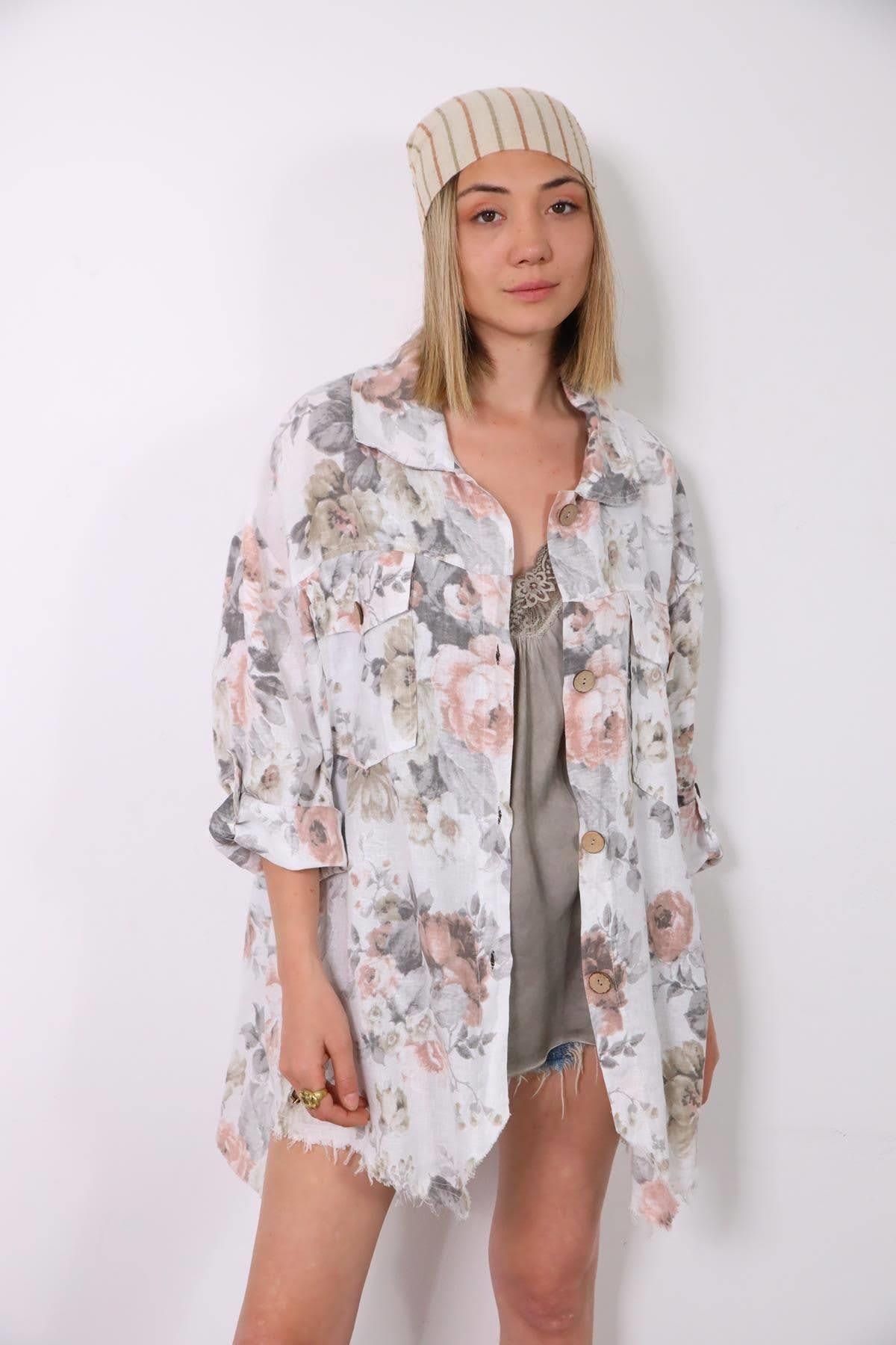 Beyaz Çiçek Desenli Önü Düğmeli Püsküllü Tunik - Şaman Butik Beyaz Çiçek Desenli Önü Düğmeli Püsküllü Tunik