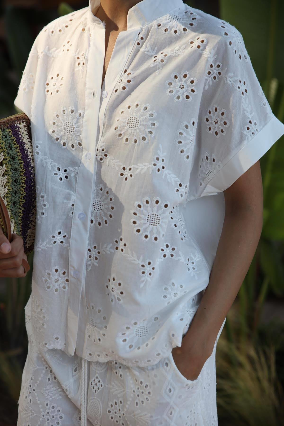  Beyaz Beli Gipeli Salaş Fisto Pantolon ve Gömlek Takım