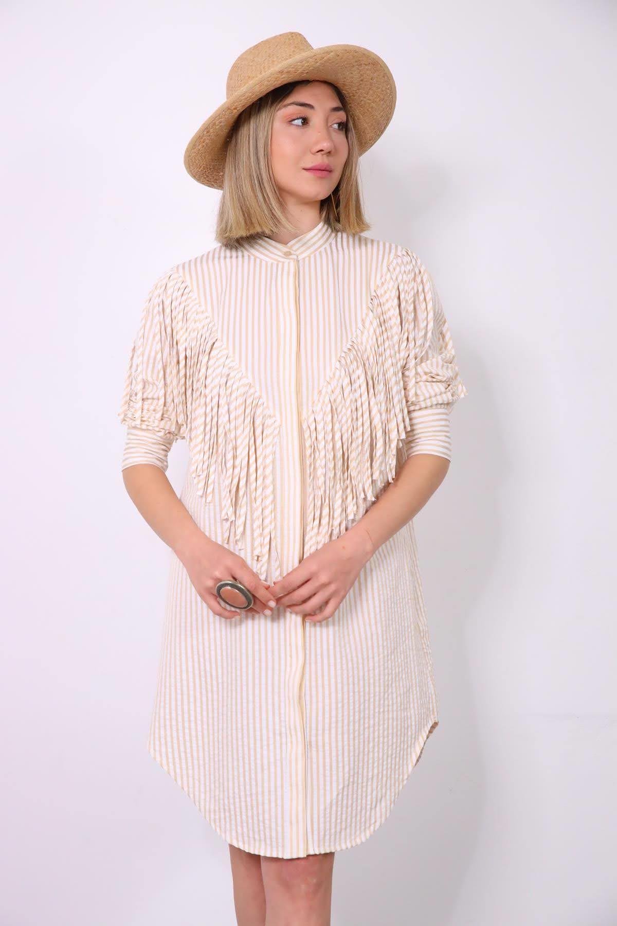  Krem Rengi Püsküllü Hakim Yaka Çizgili Tunik