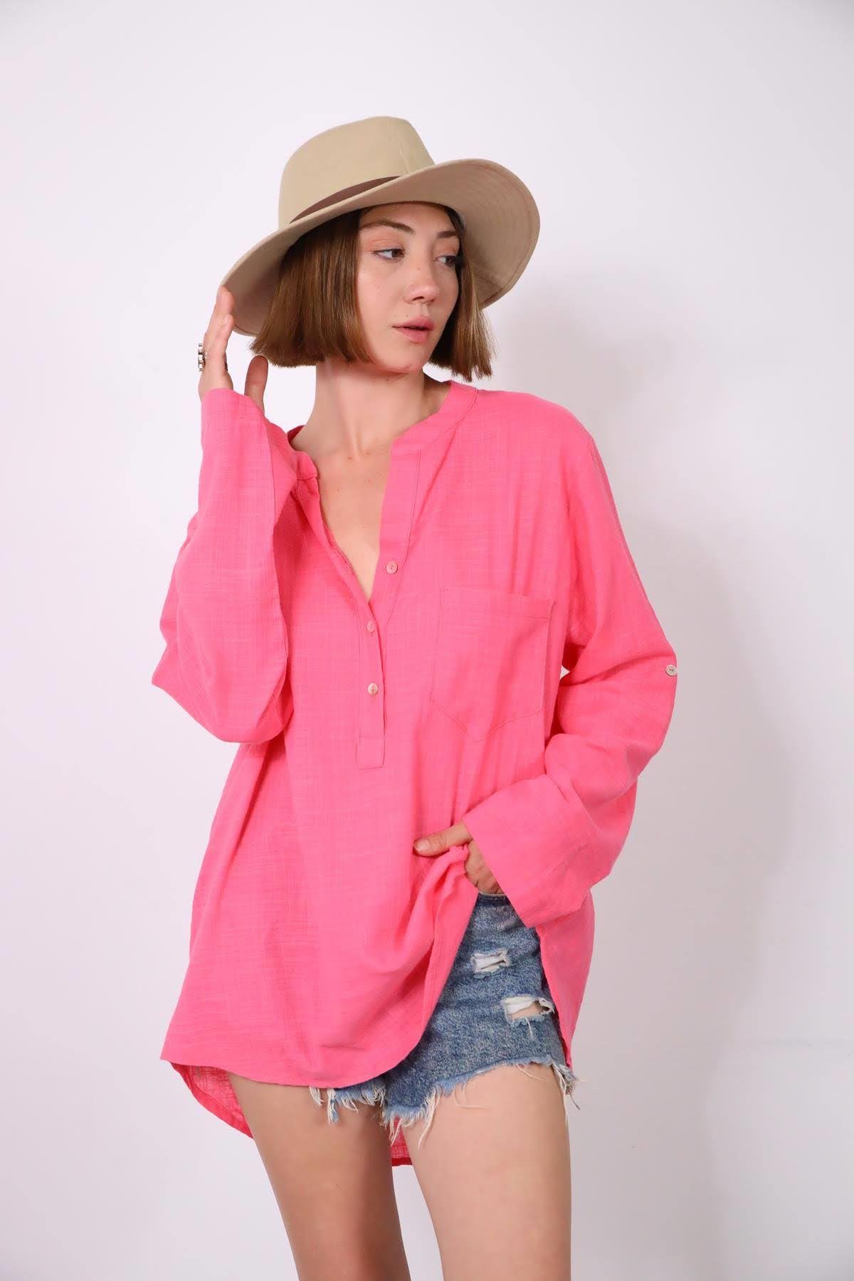 Pink Mandarin Collar Three-Button Shirt Pink Mandarin Collar Three-Button Shirt