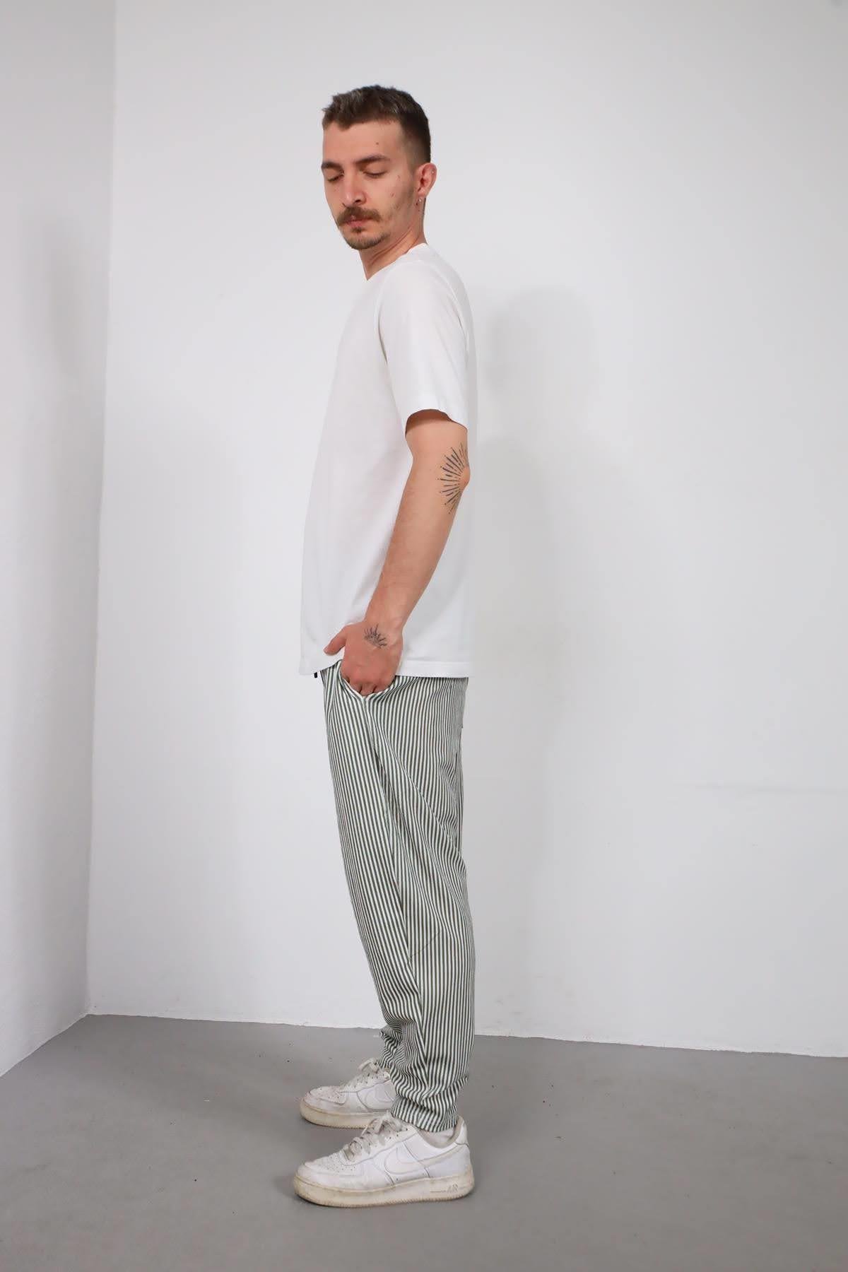  Haki Çizgili Dar Paça Erkek Pantolon