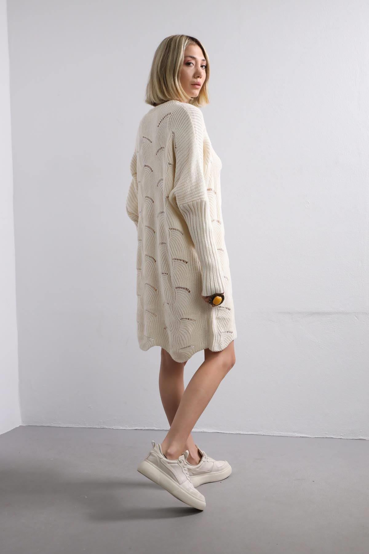 Krem Rengi Bisiklet Yaka Yarasa Kol Kazak - Şaman Butik Krem Rengi Bisiklet Yaka Yarasa Kol Kazak