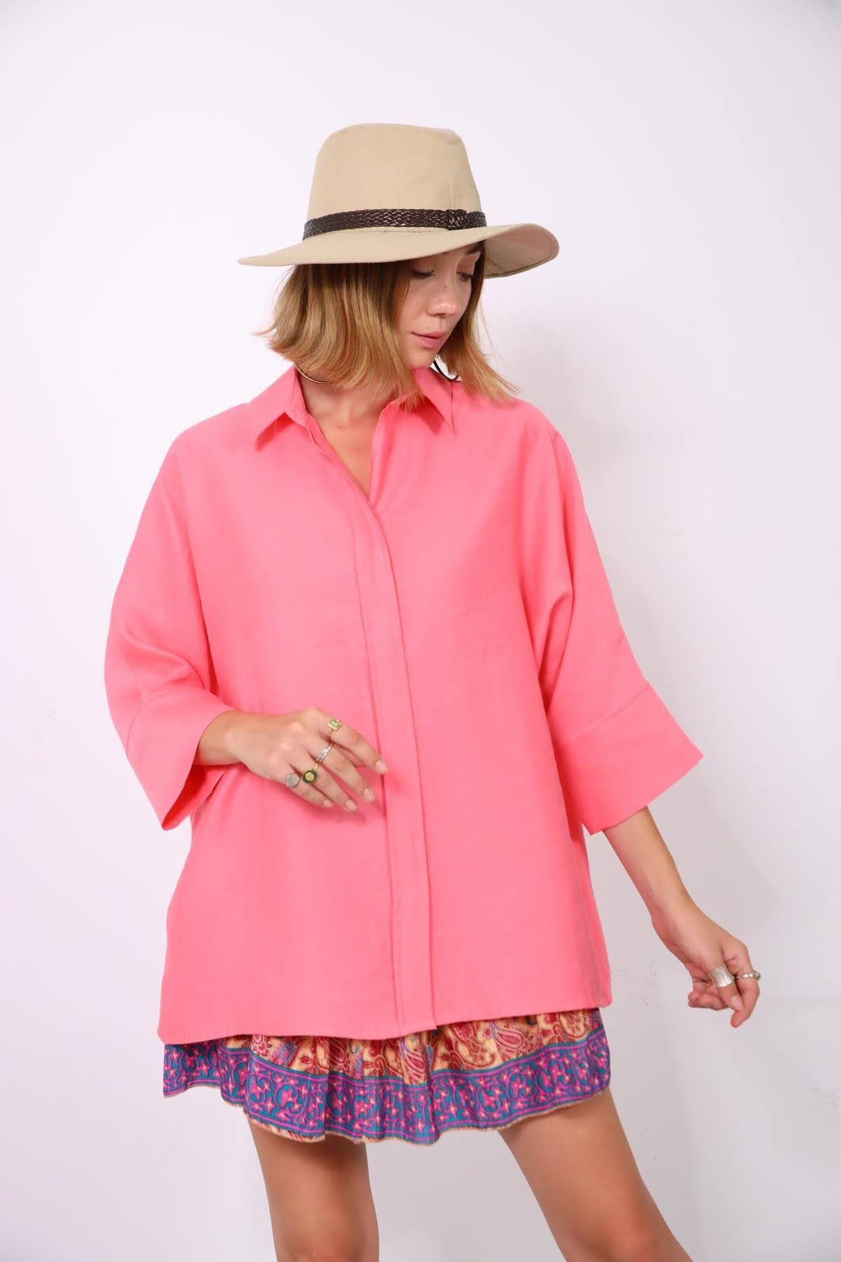  Pembe Yarasa Kol Arkası Dikişli Gömlek