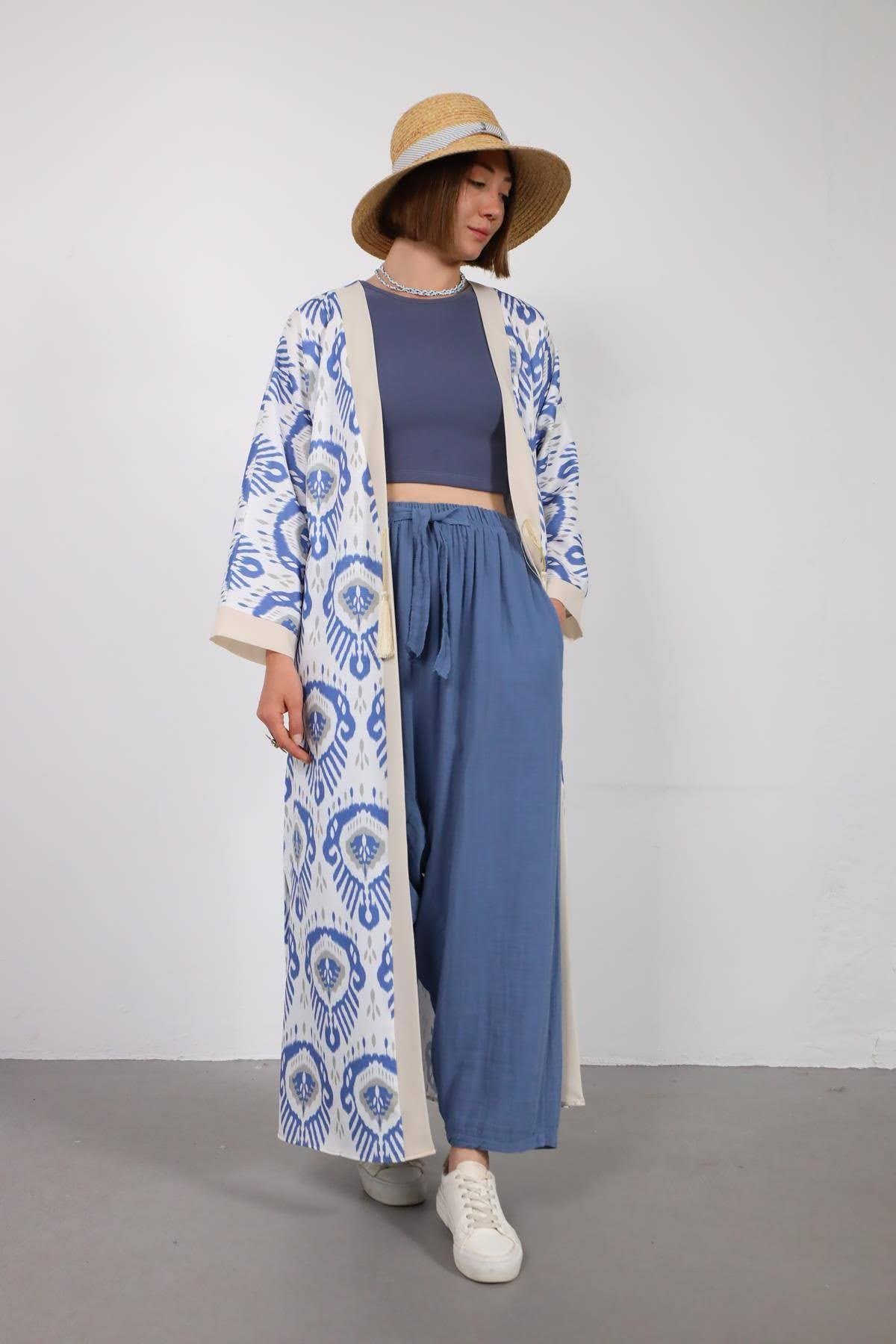 Krem Rengi Desenli Yanları Yırtmaçlı Kimono - Şaman Butik Krem Rengi Desenli Yanları Yırtmaçlı Kimono