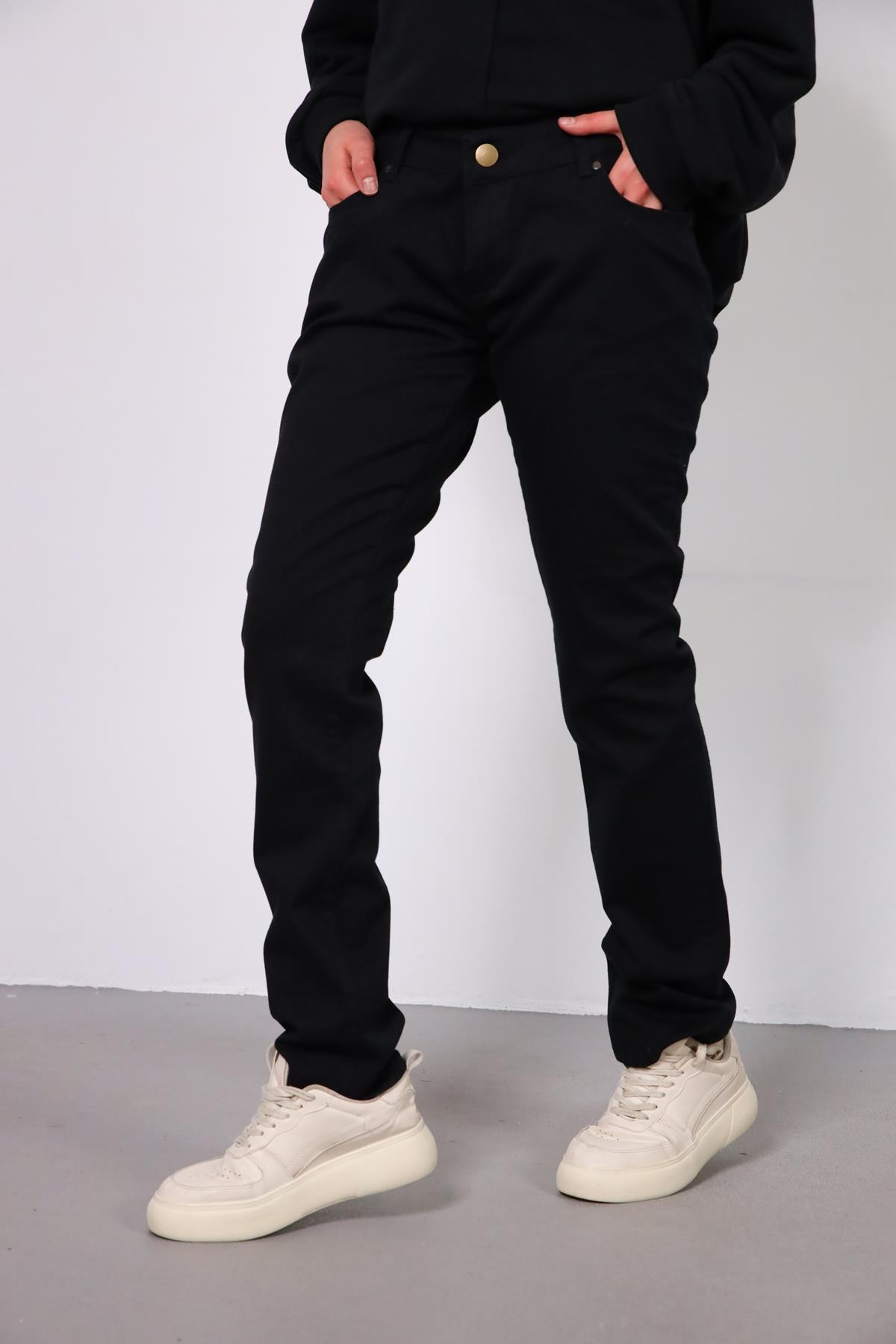  Siyah Dar Paça Pantolon
