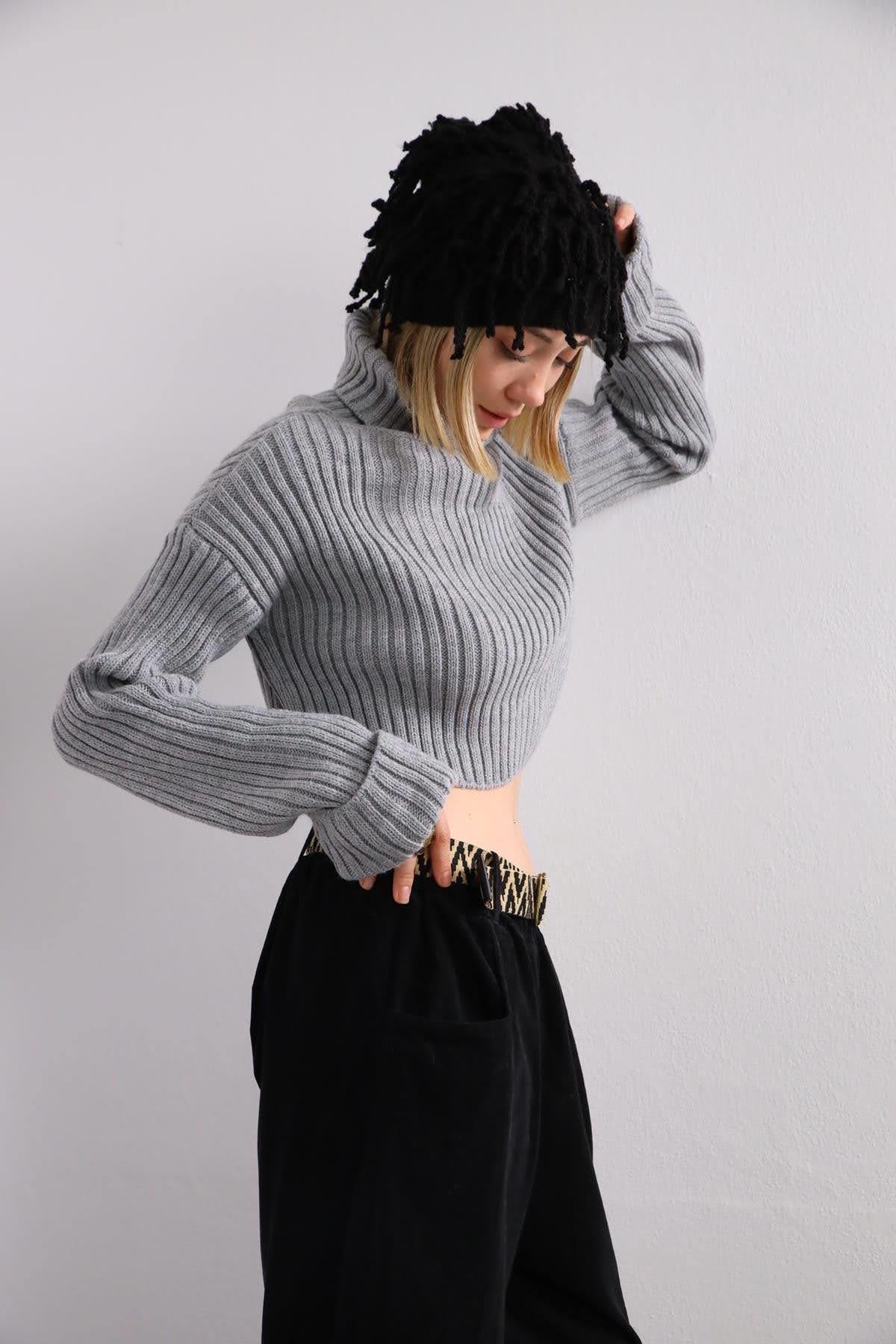  Gri Boğazlı Crop Kazak