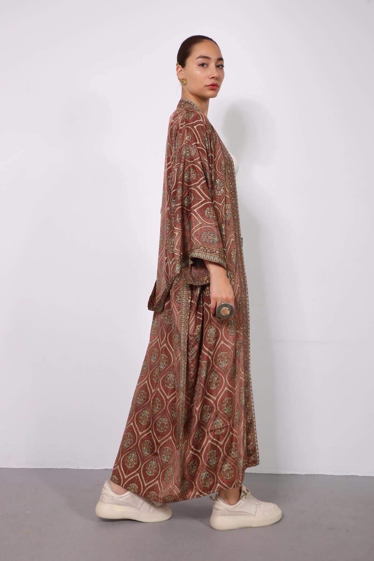 Kahverengi Şal Desen Gold Detaylı Kaftan - Şaman Butik Kahverengi Şal Desen Gold Detaylı Kaftan