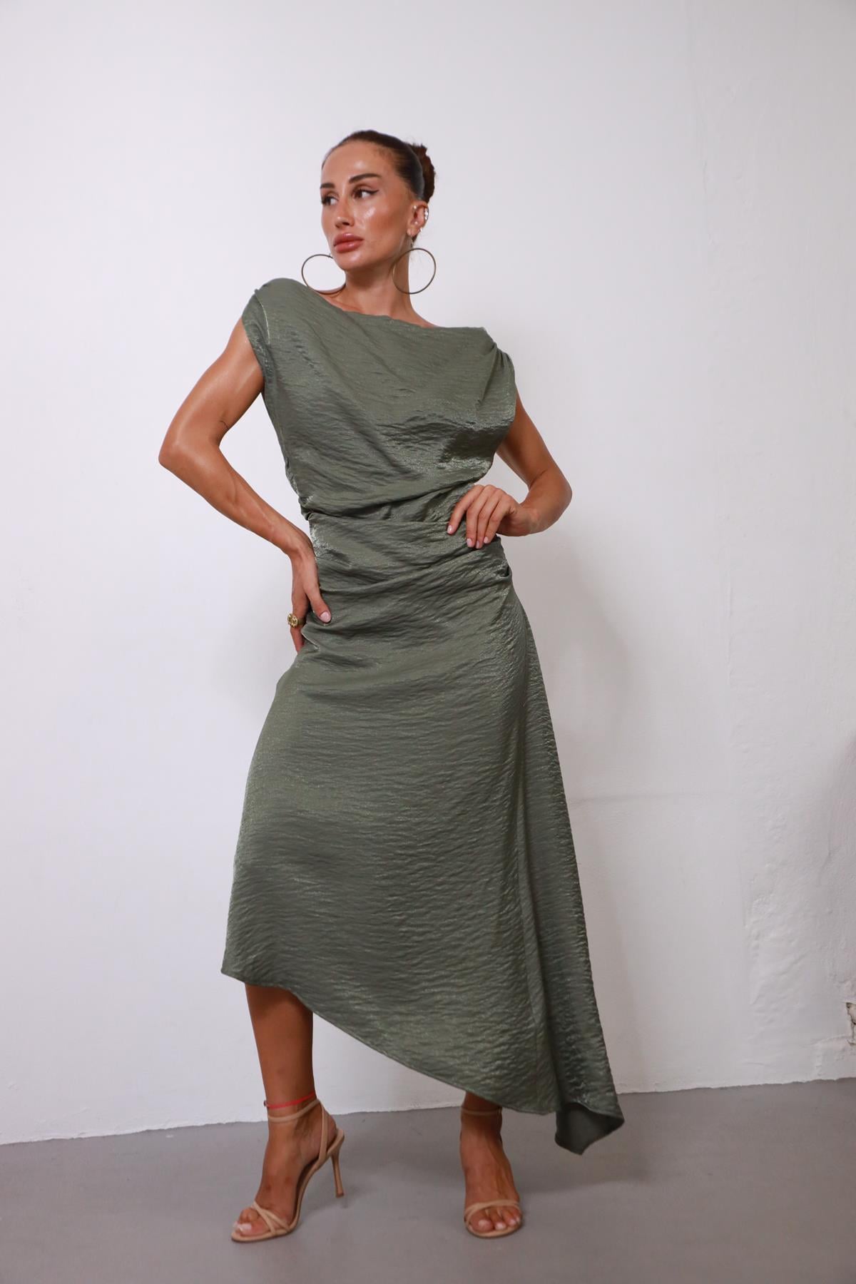  Haki Düşük Omuz Drape Bel Şık Elbise