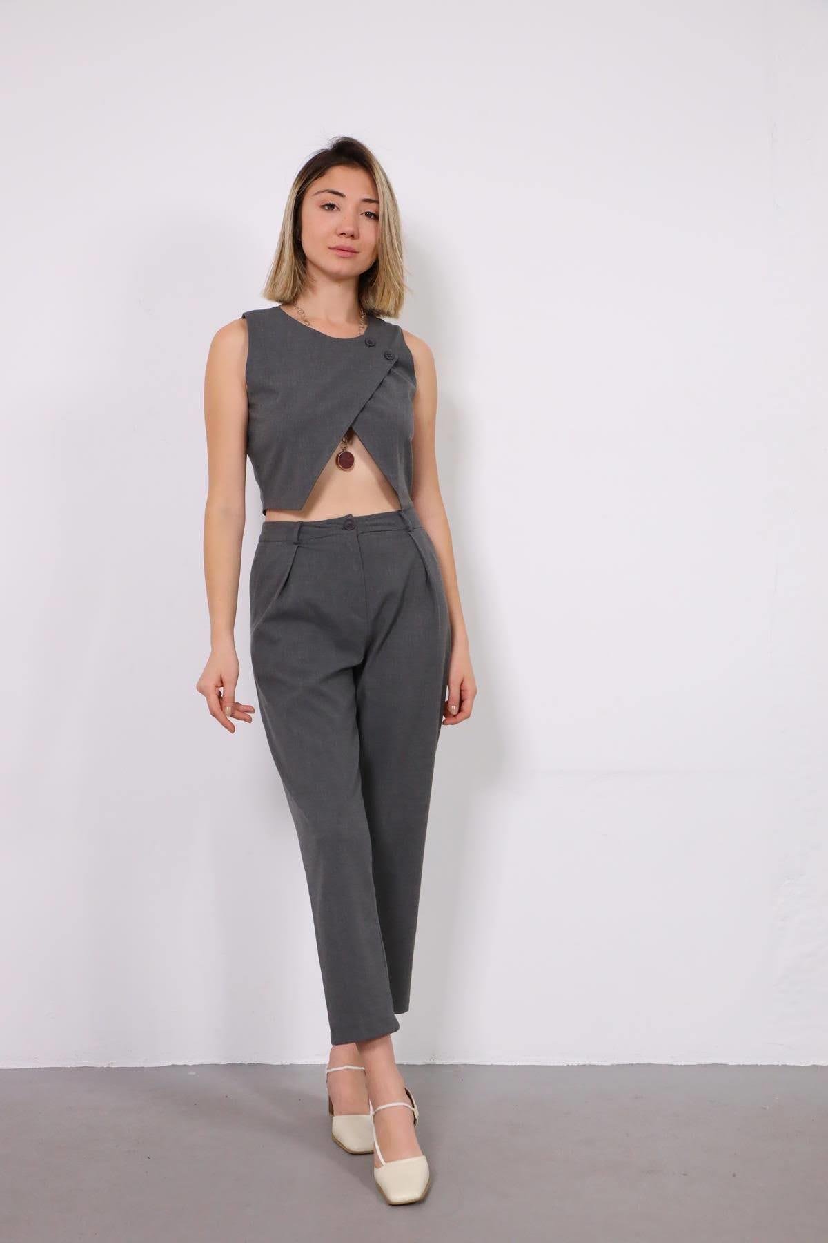  Antrasit Kruvaze Yelek ve Pileli Pantolon Takım