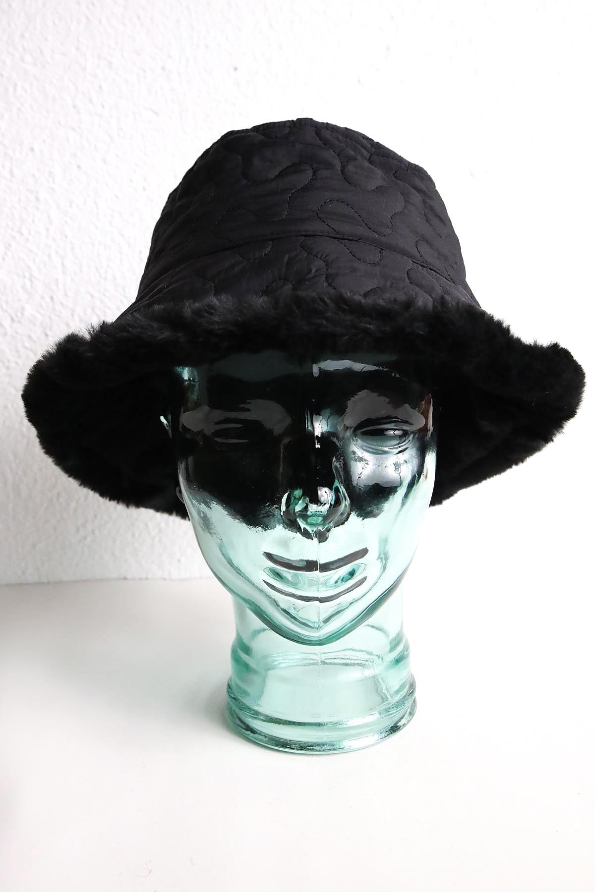  Siyah Kapitone Bucket Şapka