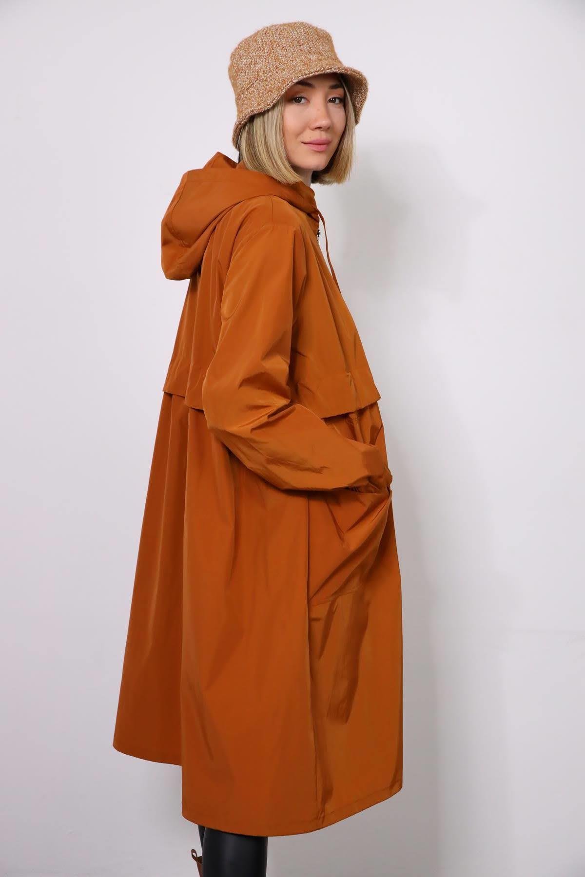  Taba Rengi Kapüşonlu Uzun Trençkot