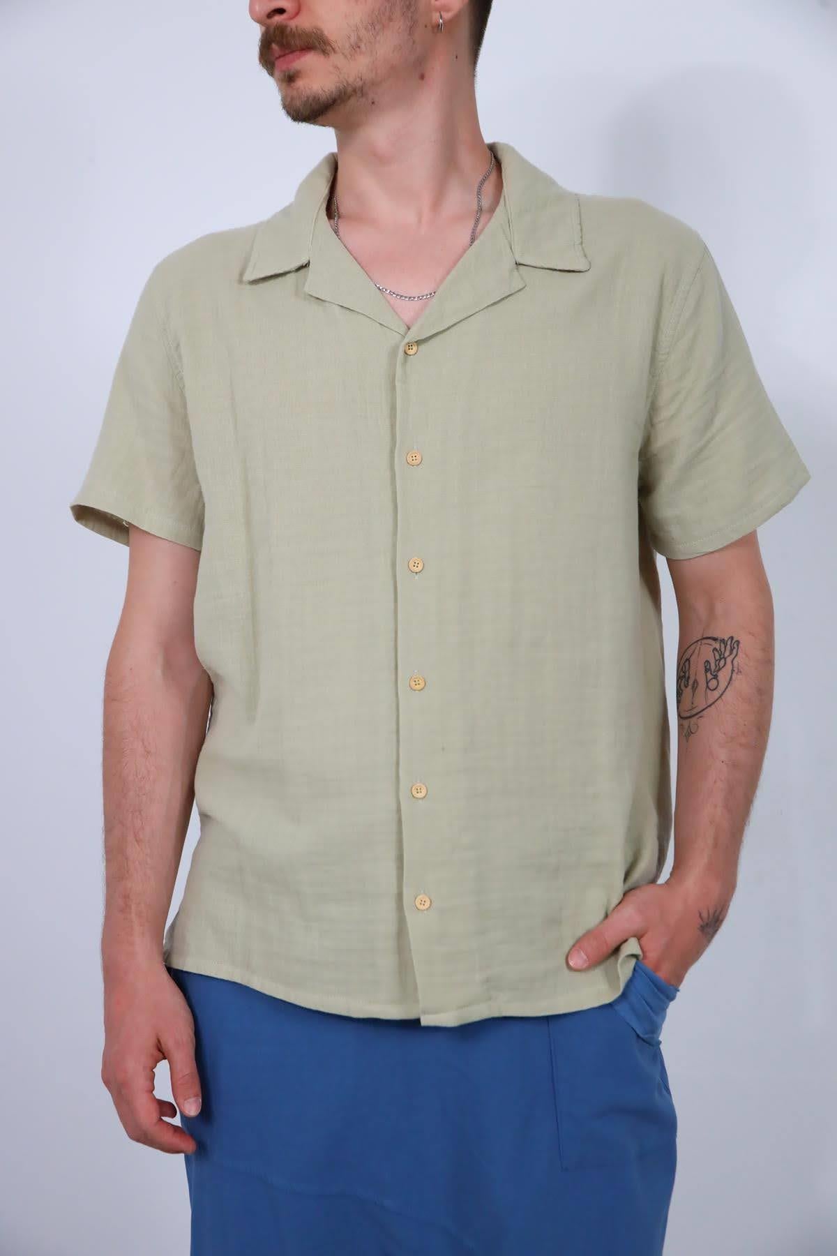 Açık Haki Sırtı Püsküllü Kısa Kollu Erkek Gömlek - Şaman Butik Açık Haki Sırtı Püsküllü Kısa Kollu Erkek Gömlek