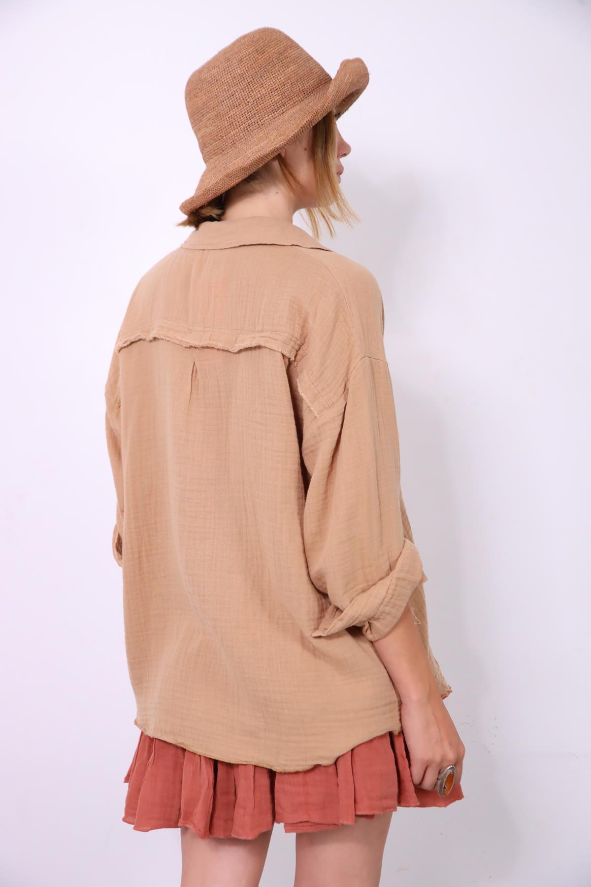  Sütlü Kahve Sırtı Püsküllü Gömlek