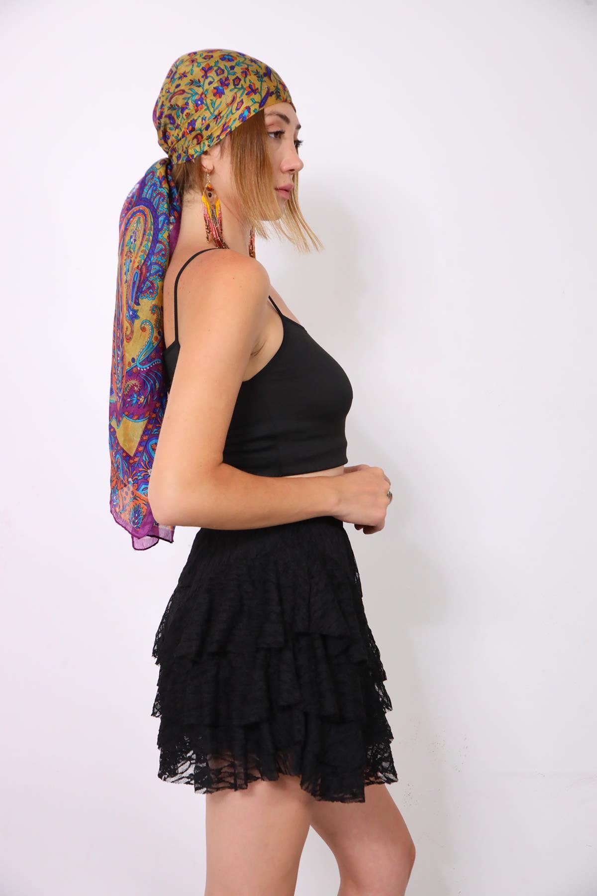  Siyah Dantelli Kat Kat Mini Şort Etek