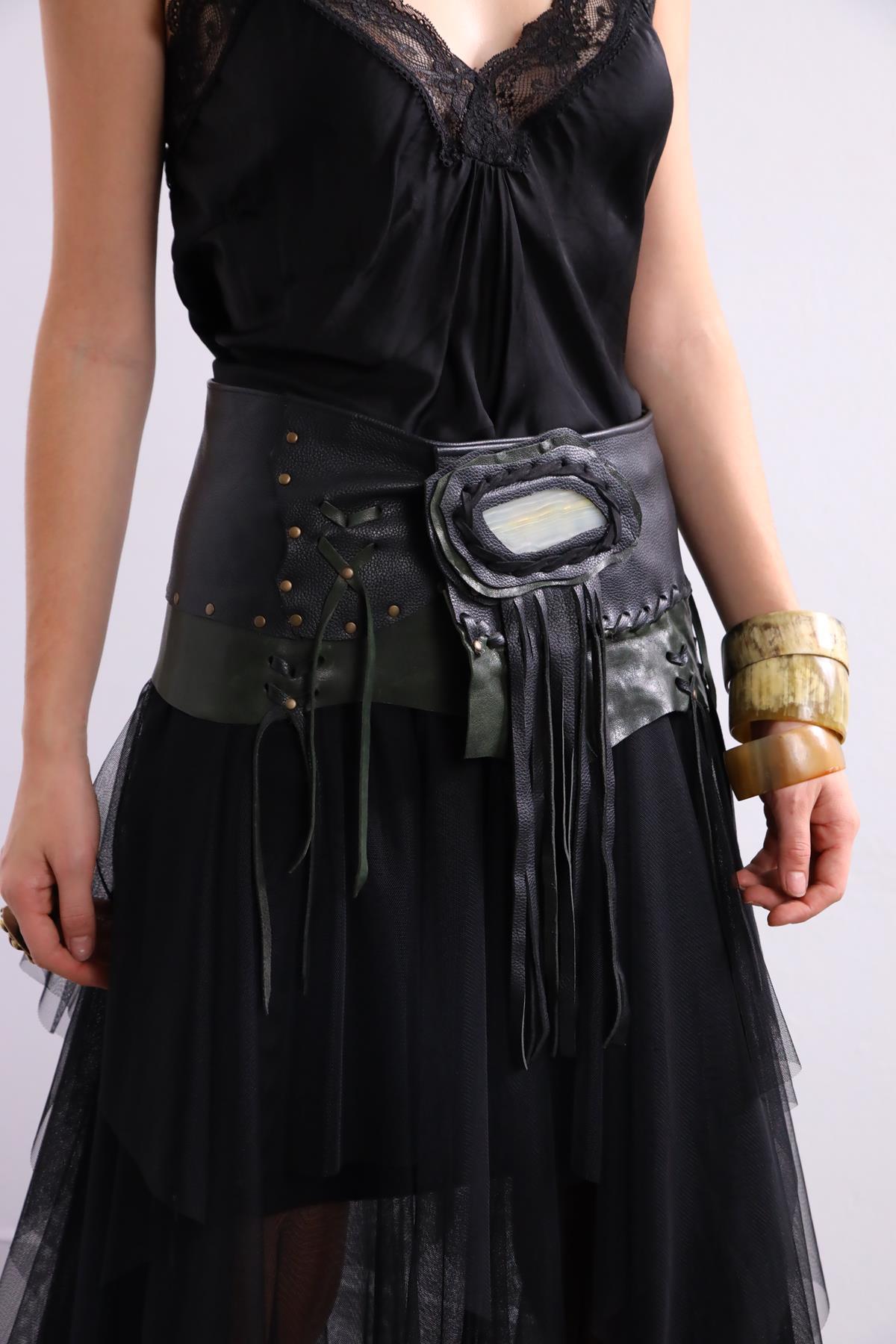 Haki Doğal Taşlı Deri Kemer - Şaman Butik Haki Doğal Taşlı Deri Kemer